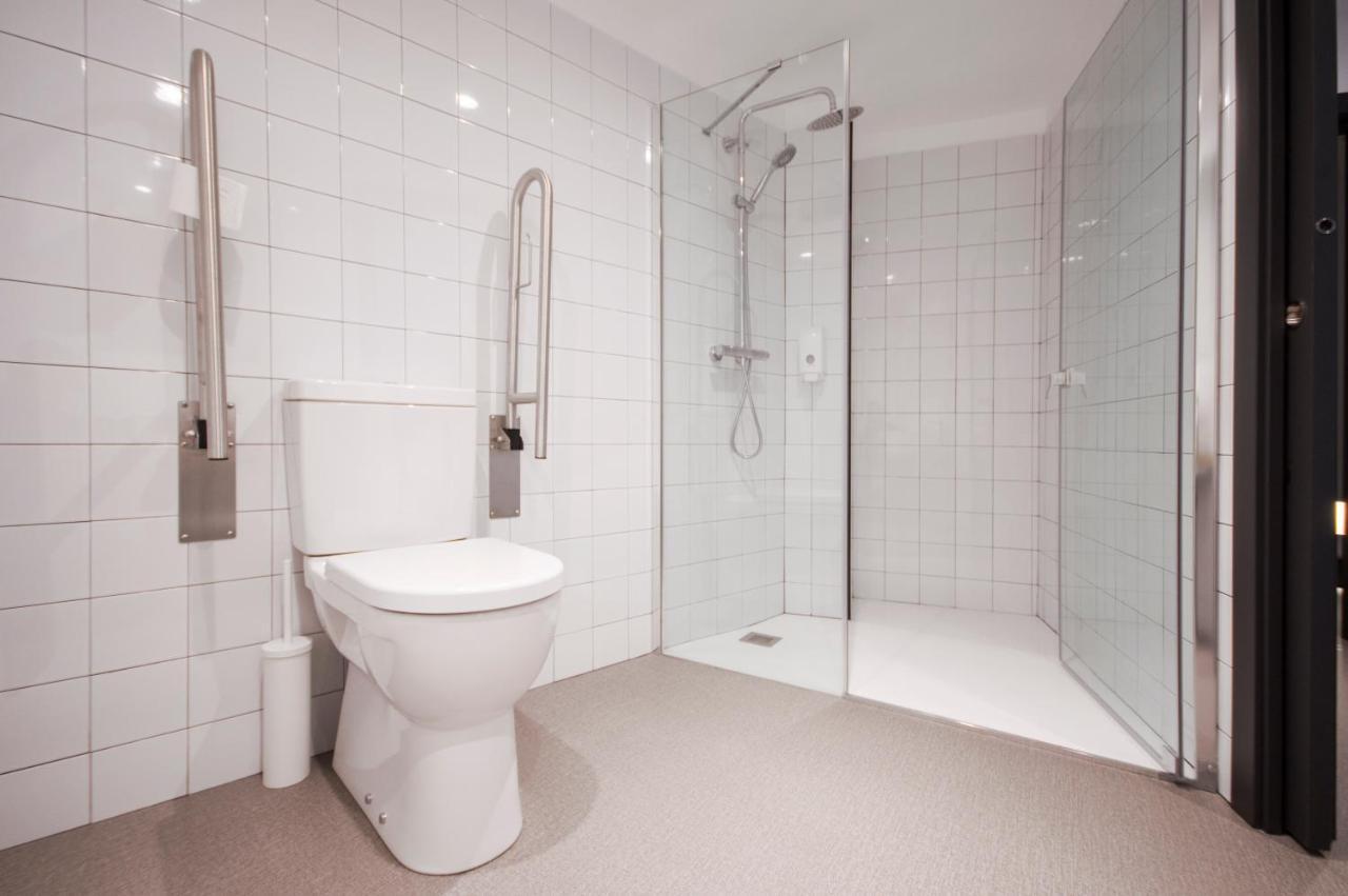 Double Room Private Bathroom