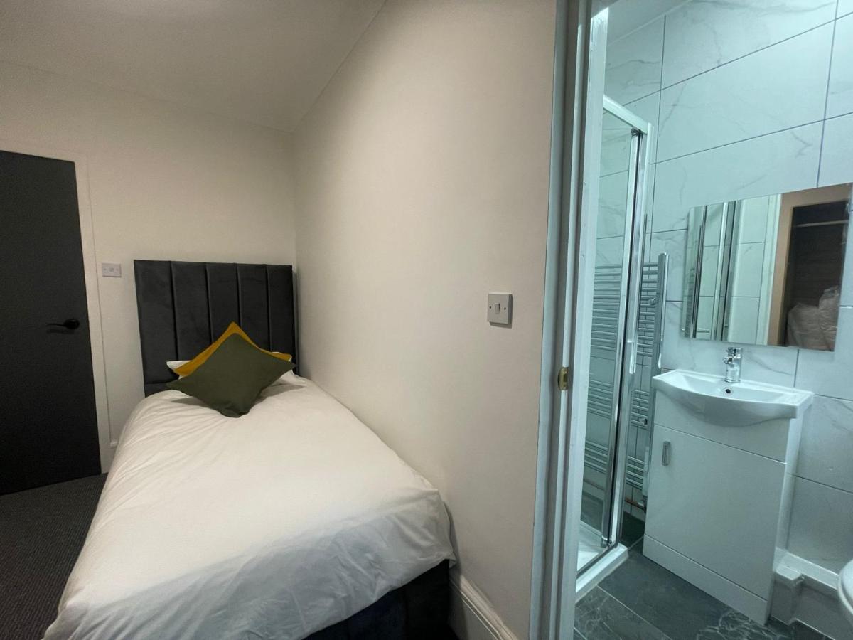 Deluxe Single Room