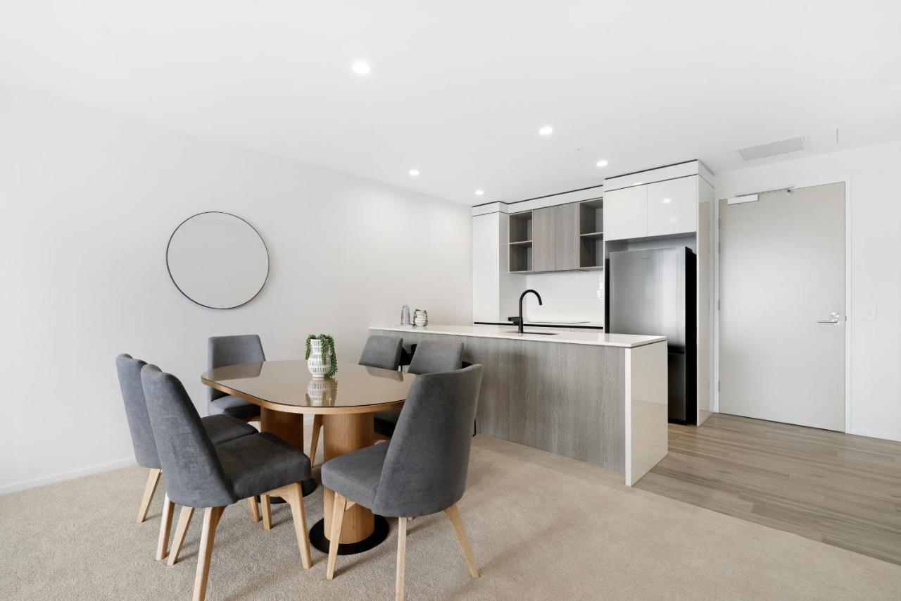 Two-Bedroom Apartment,1492410091:JPEG