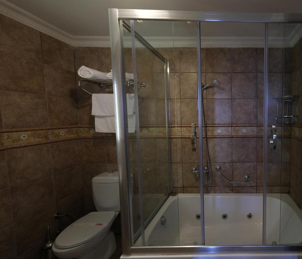 Deluxe Double Room,1498494967:JPEG