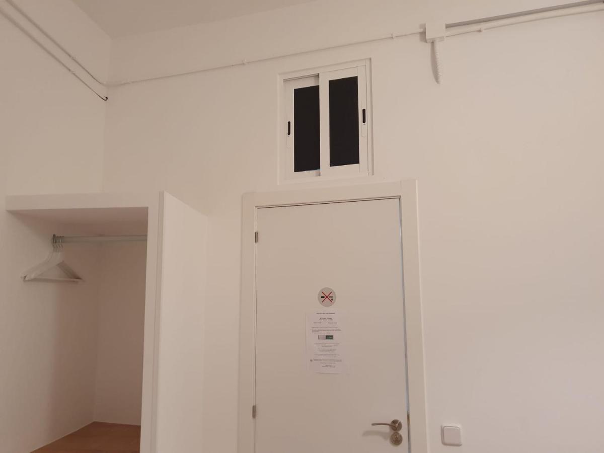 Tweepersoonskamer met Gedeelde Badkamer