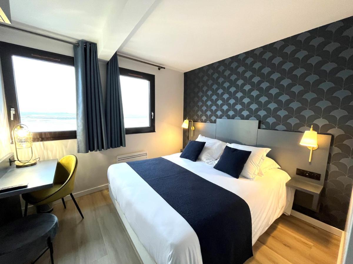 Double Room with Harbour View,1498658653:JPEG