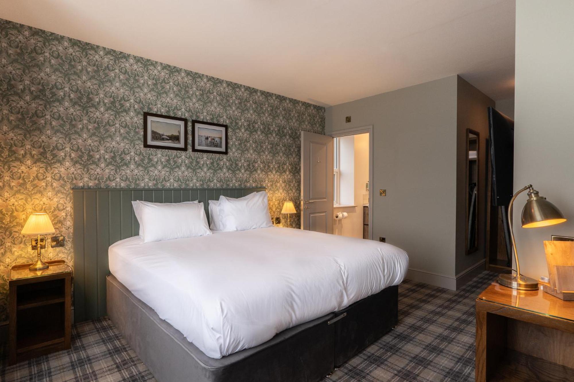 Classic Double or Twin Room