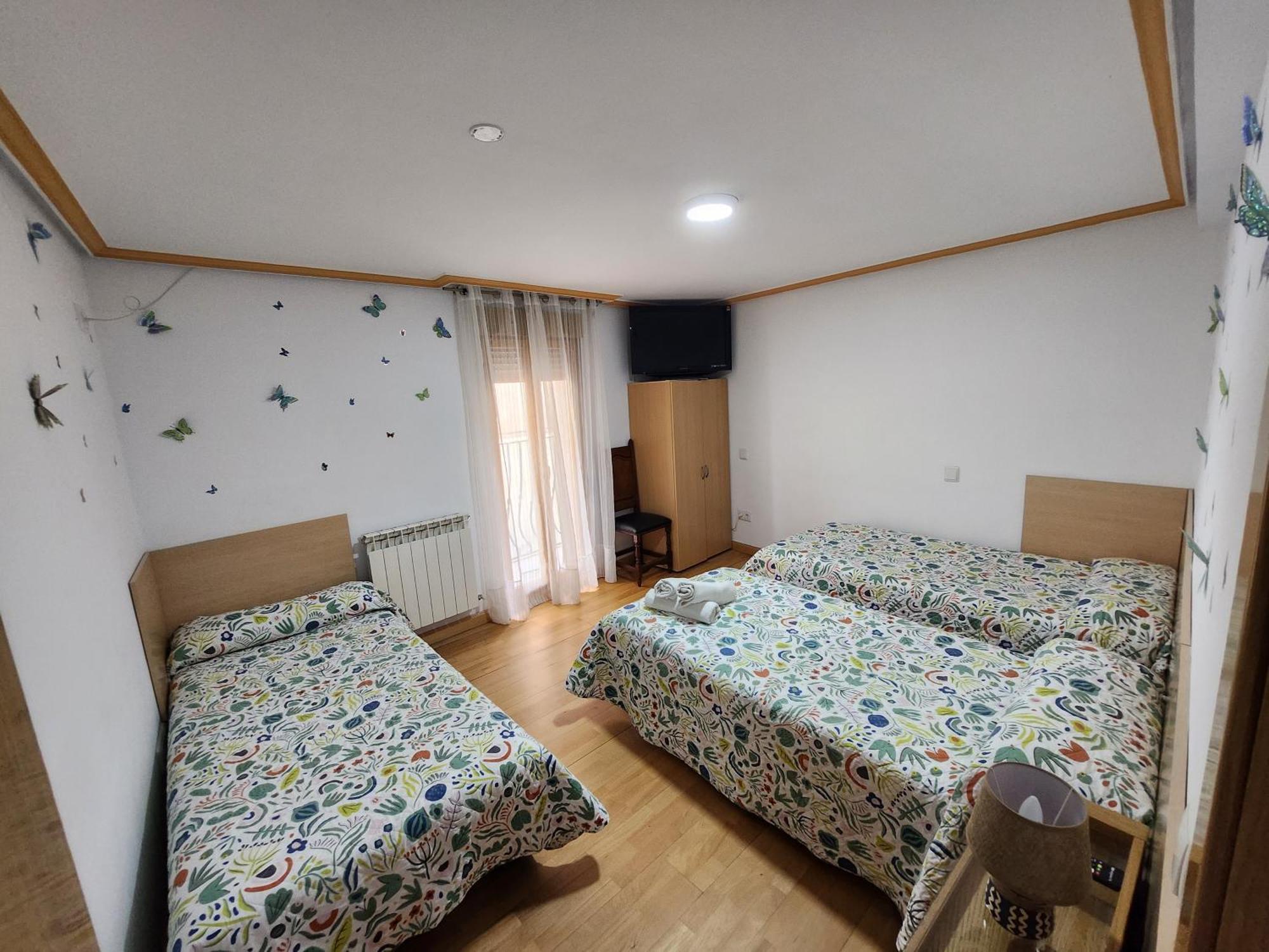 Economy Triple Room