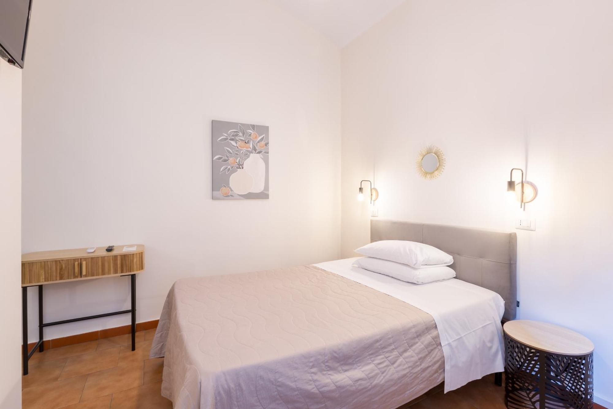Single Room,1500307945:JPEG