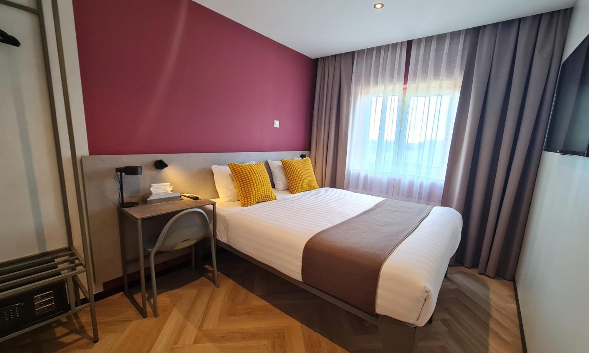 Quarto Duplo Standard