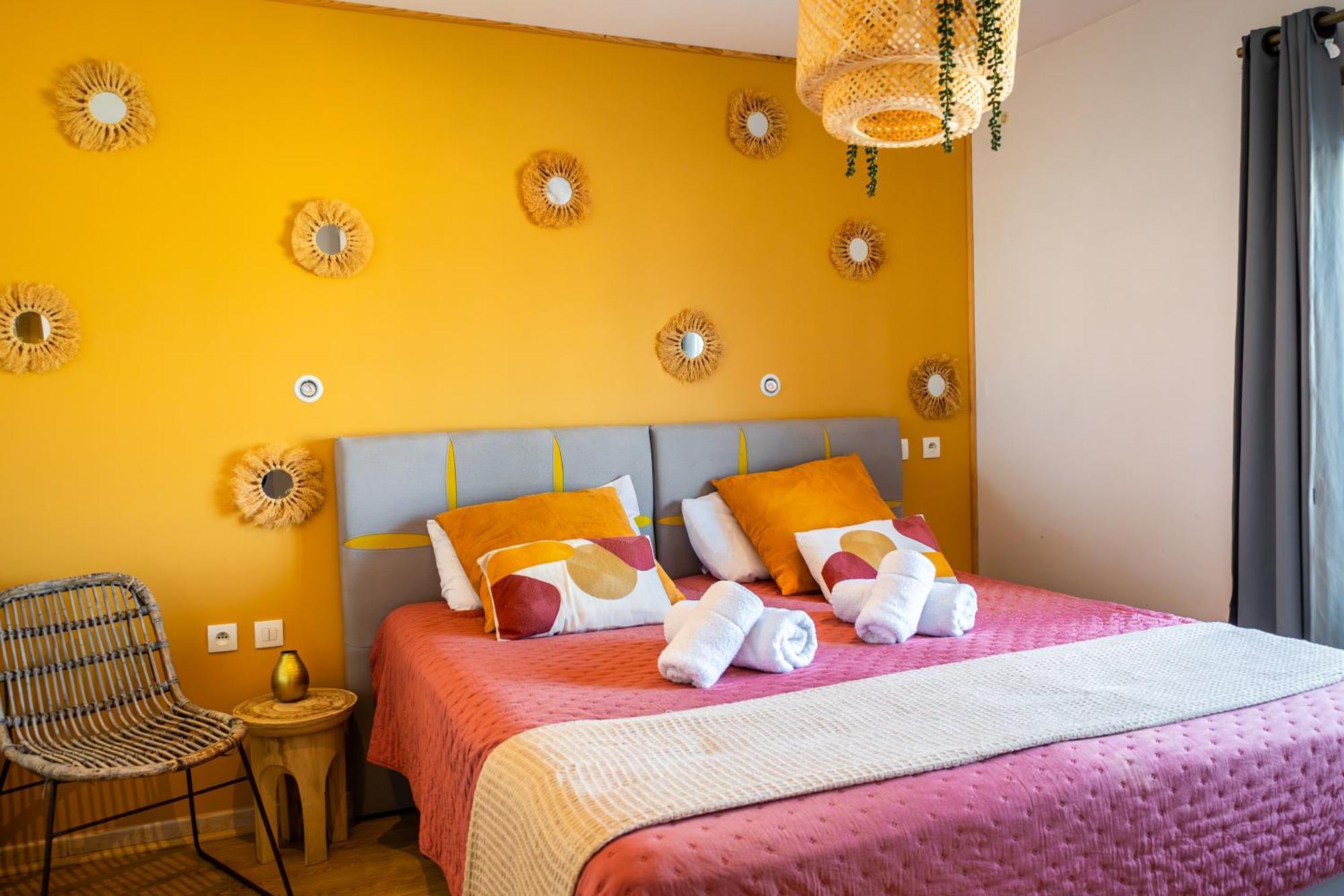 Chambre Double ou Lits Jumeaux - Vue Latérale sur Mer