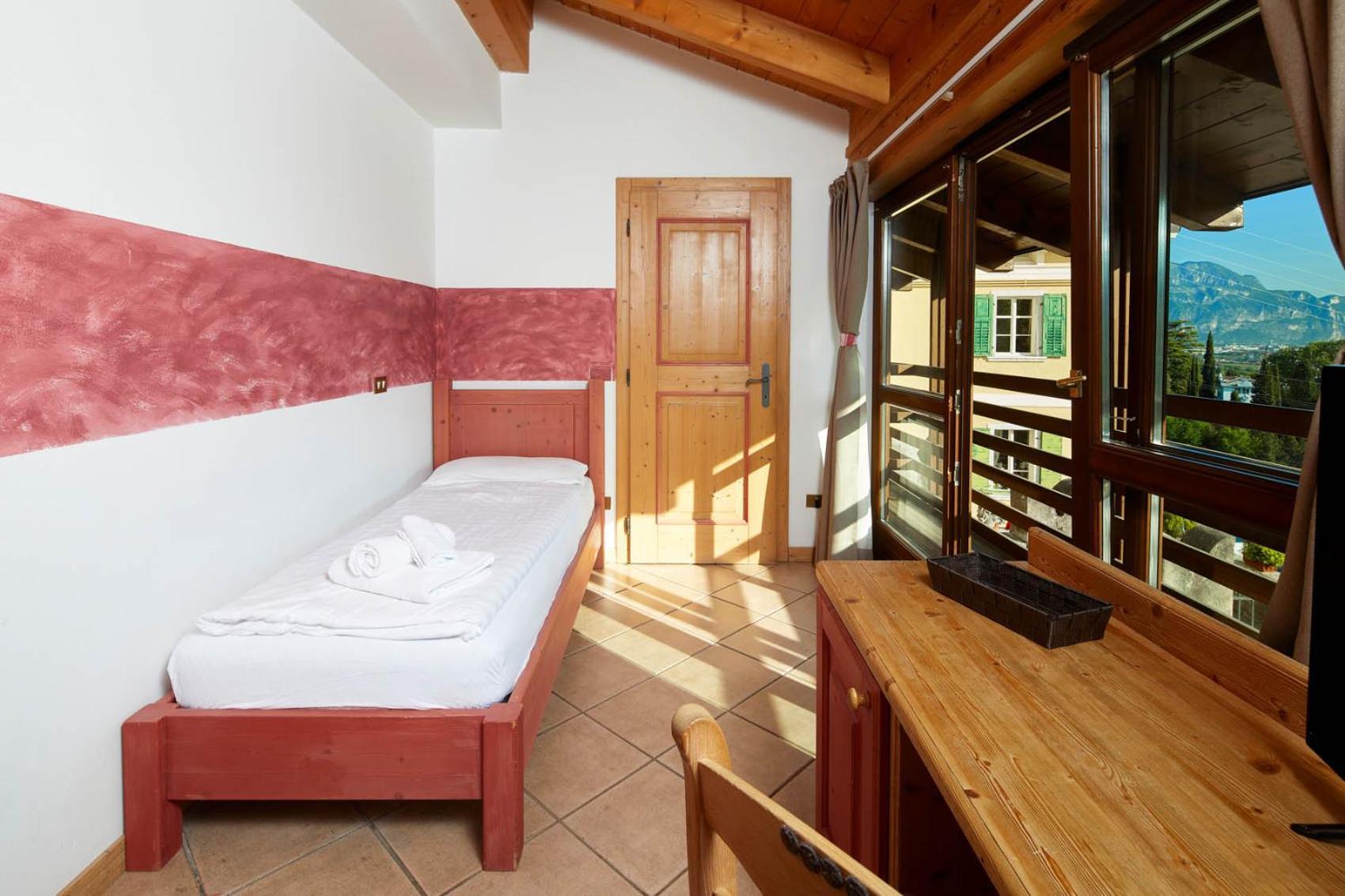 Standard Twin Room Balcony,1769516126:JPEG