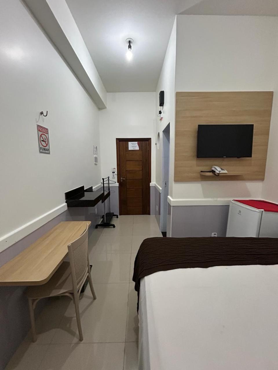Deluxe Room,1522967017:JPEG