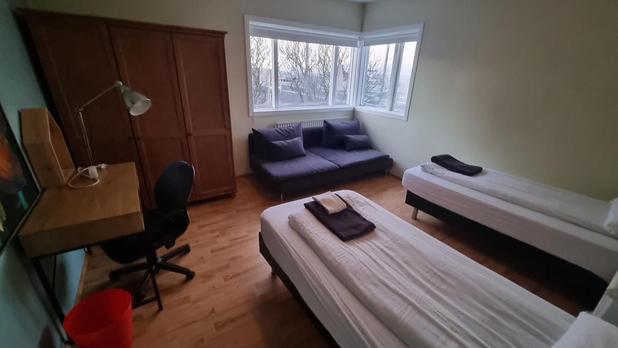 Economy Twin Room