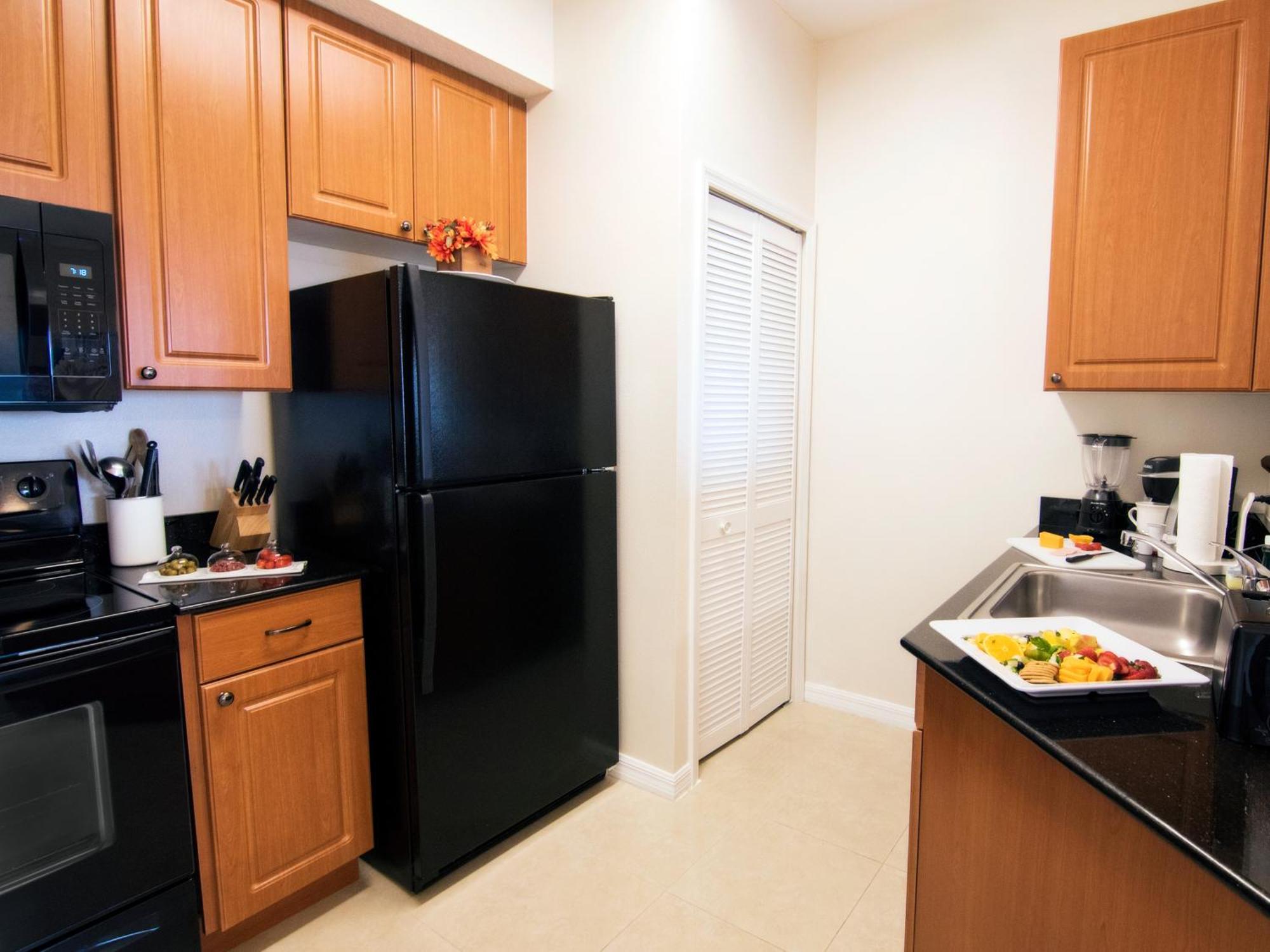 Deluxe One-Bedroom Suite with Spa Bath