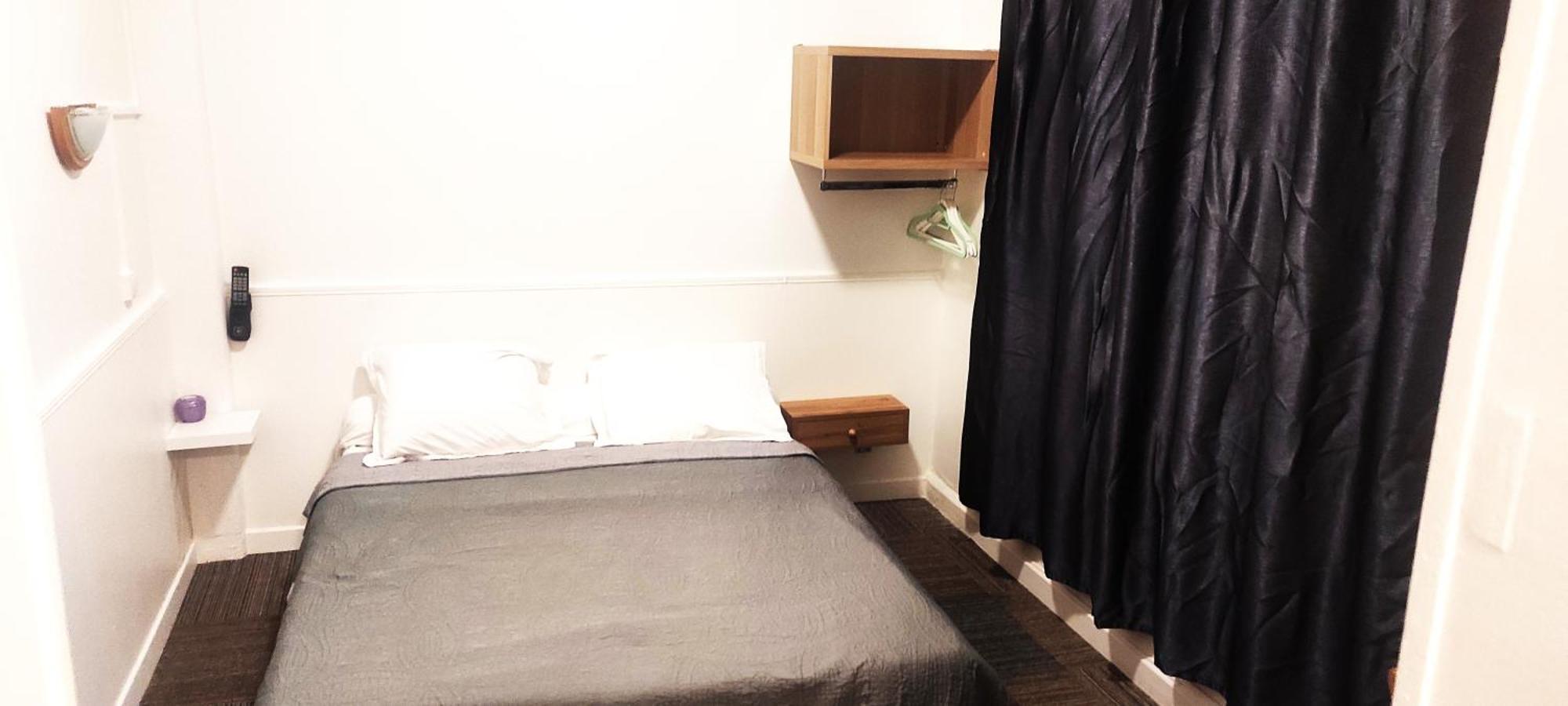 Chambre Double Standard avec Toilettes Communes