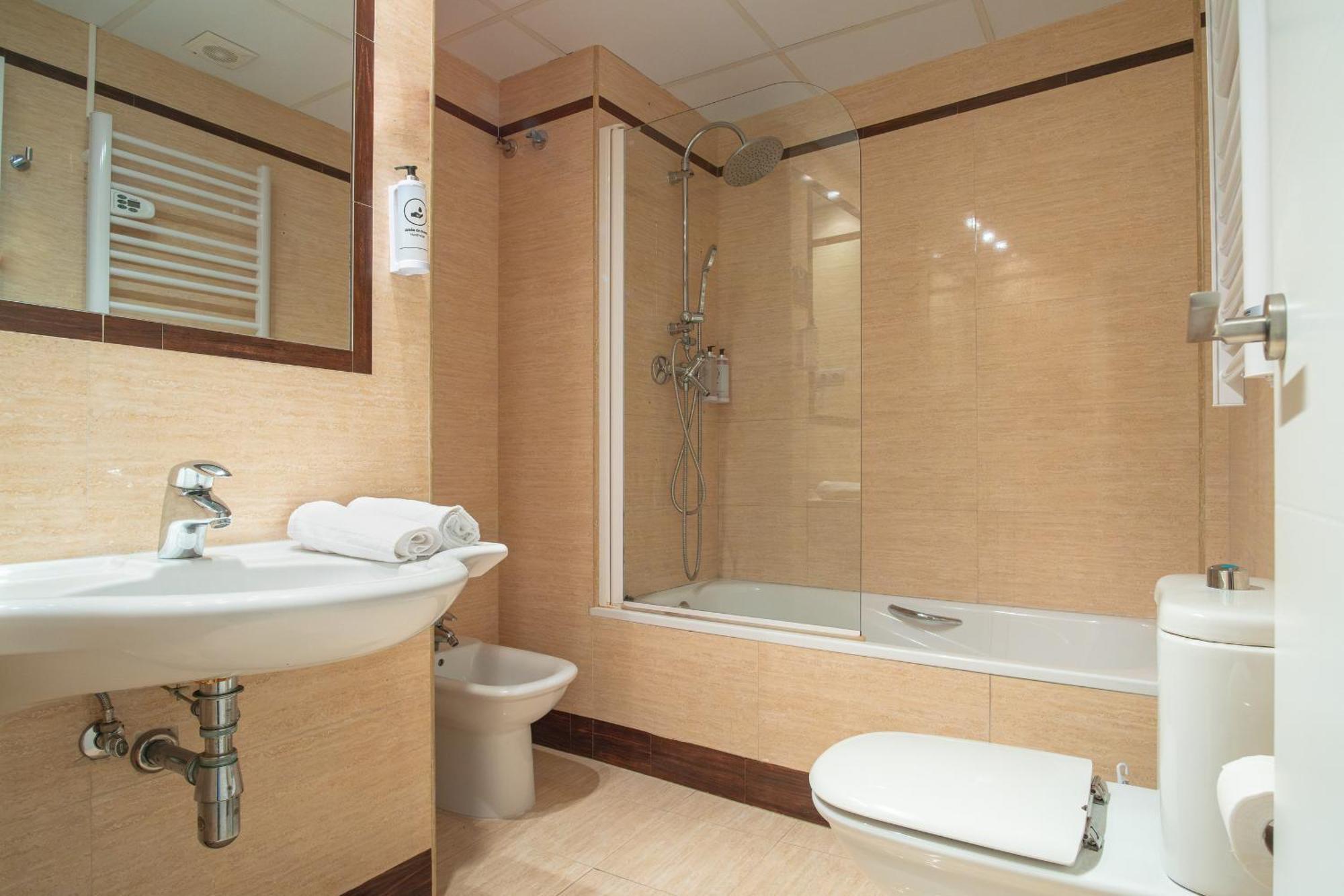 Deluxe Triple Room,1531989256:JPEG