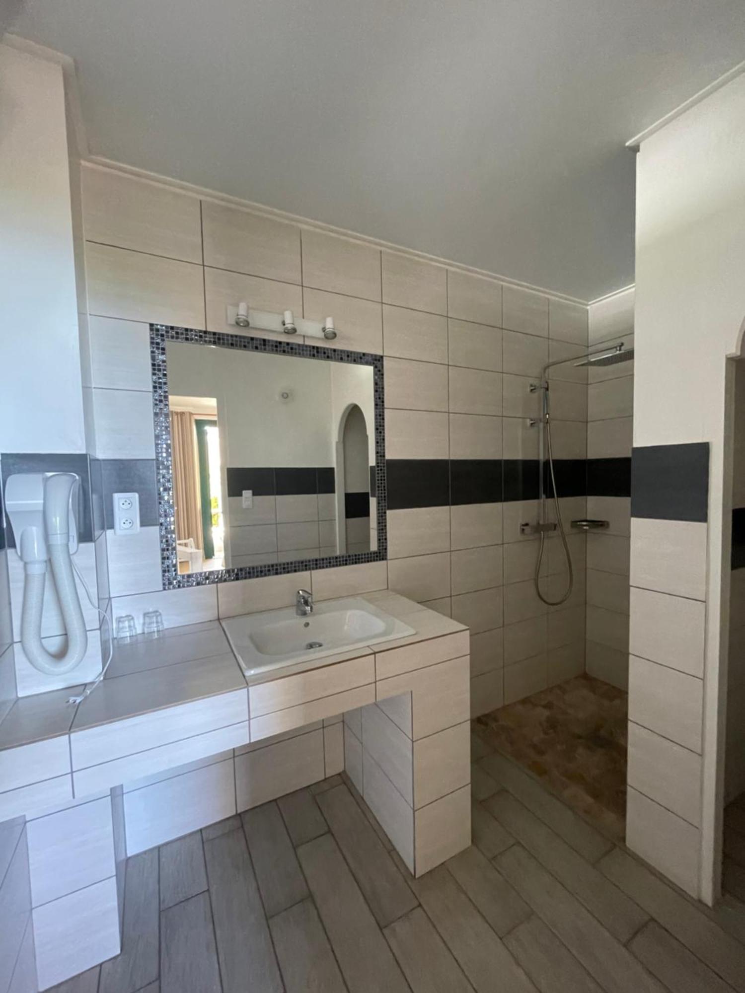 Chambre Double - Vue sur Mer