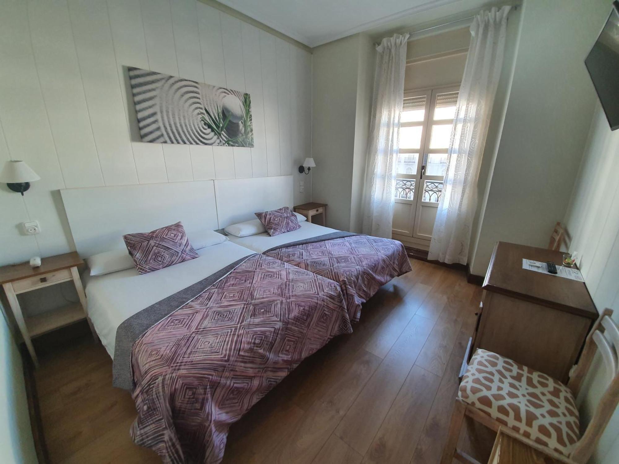 Deluxe Double or Twin Room Balcony