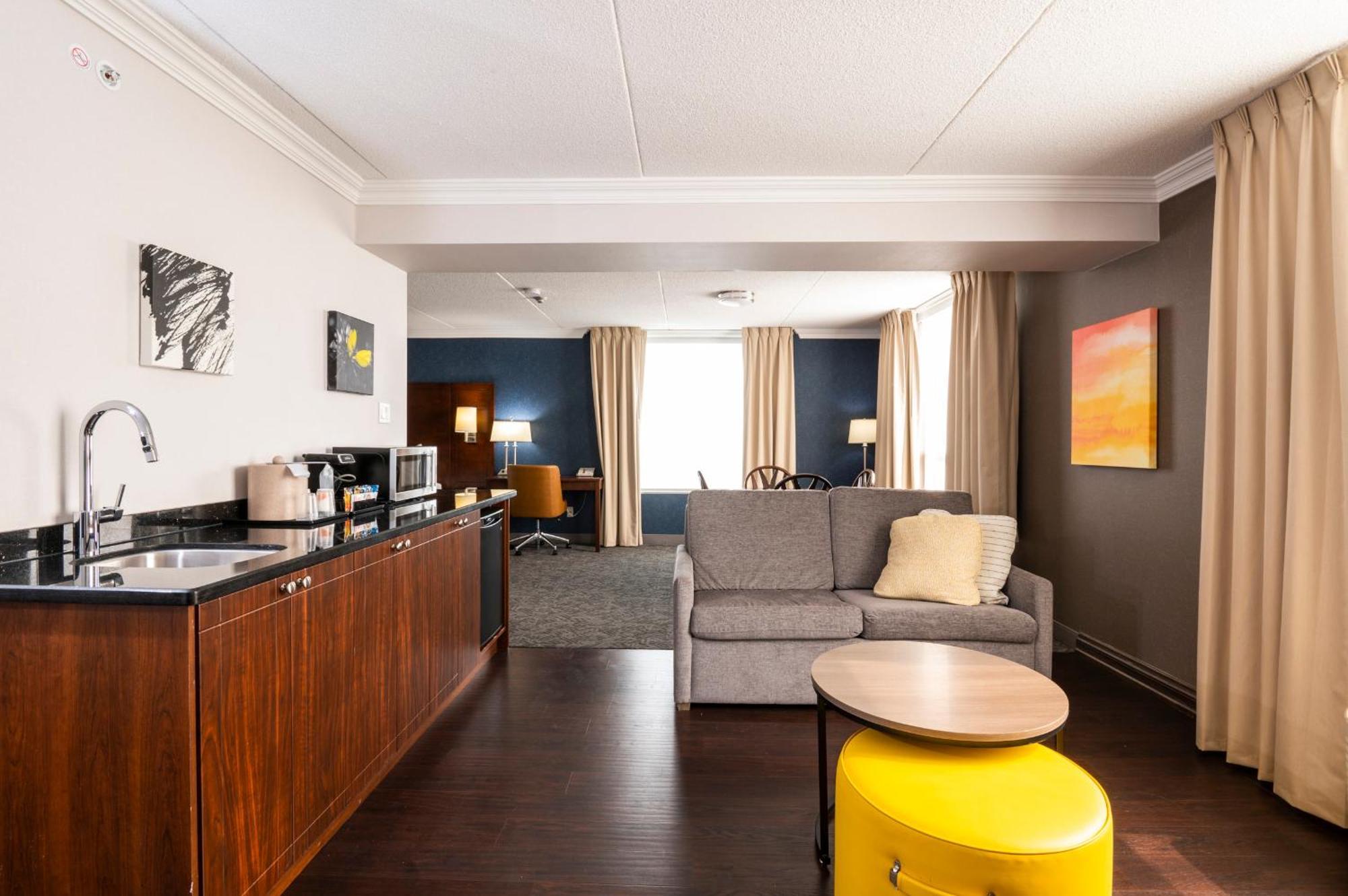Efficiency King Suite with Sofa Bed - Non Smoking,1533495136:JPEG