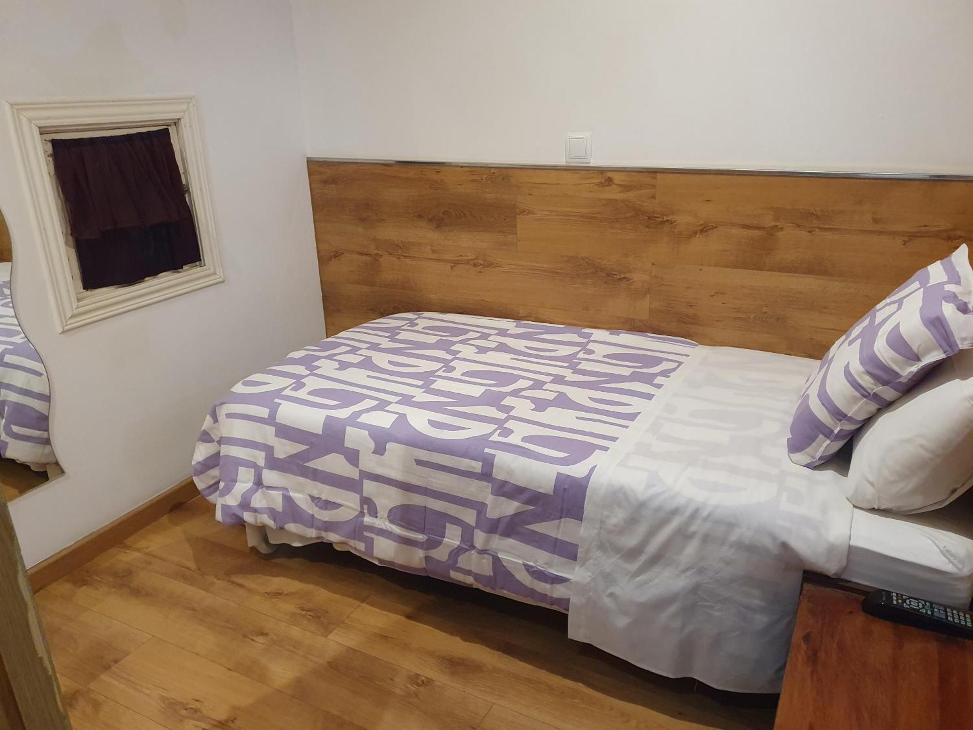 Budget Eenpersoonskamer met Gedeelde Badkamer
