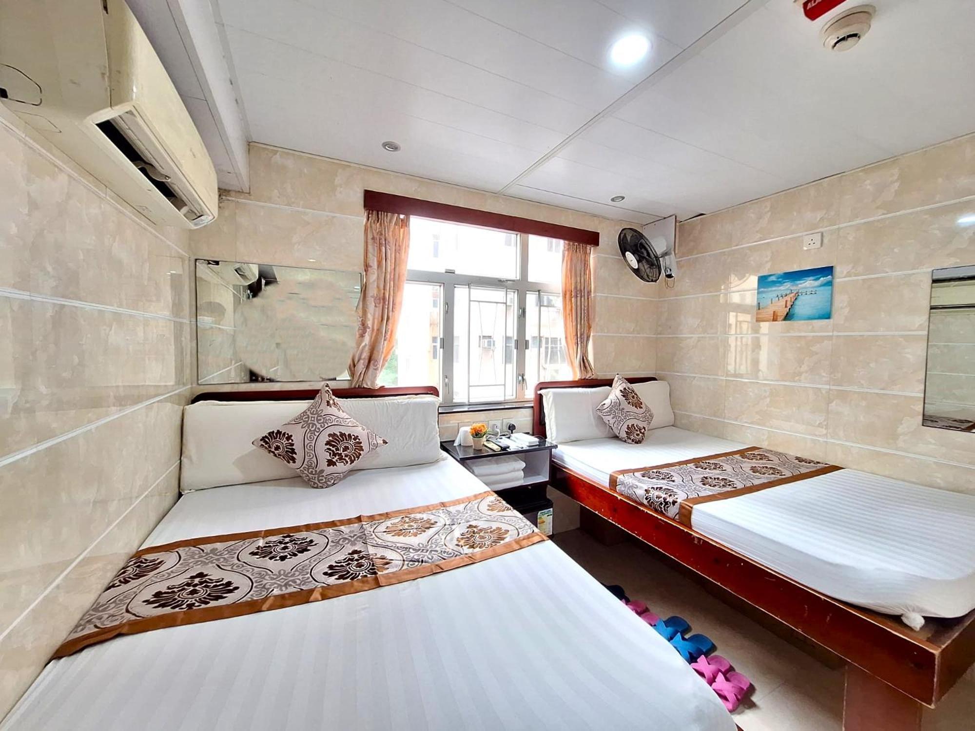 Economy Quadruple Room