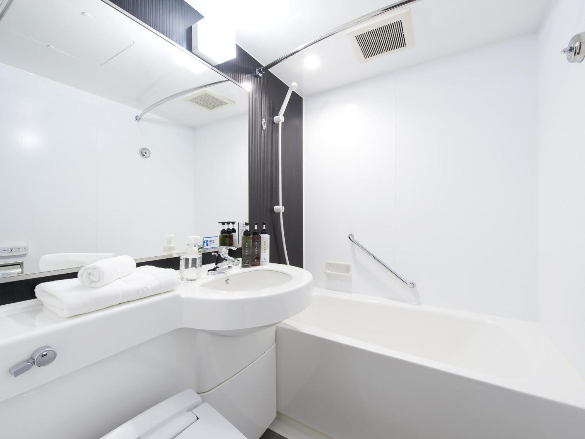 Twin Room with Extra Bed - Non-Smoking