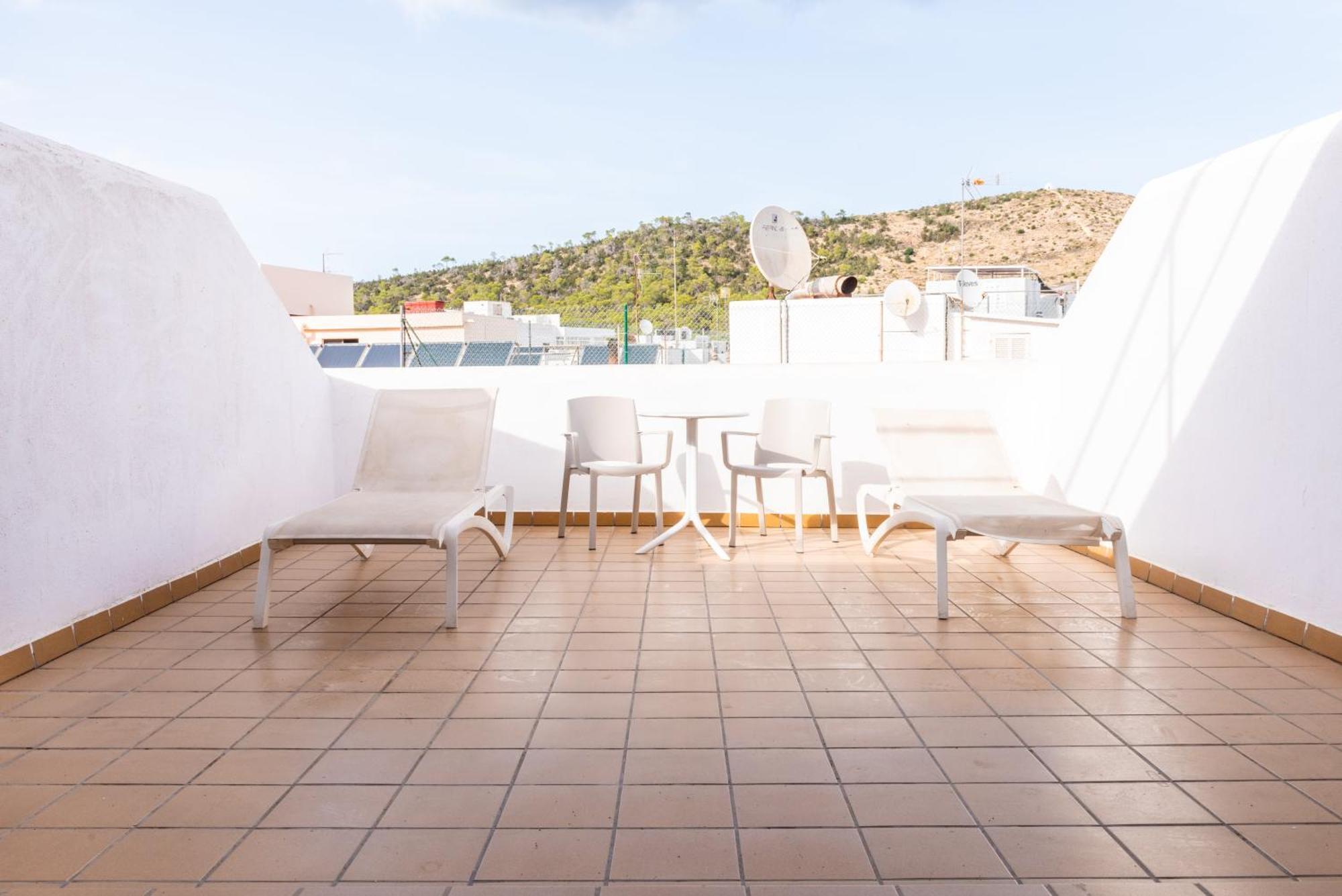 Rocks Room Terrace