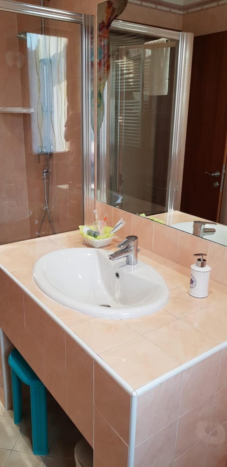 Camera Matrimoniale con Bagno Privato