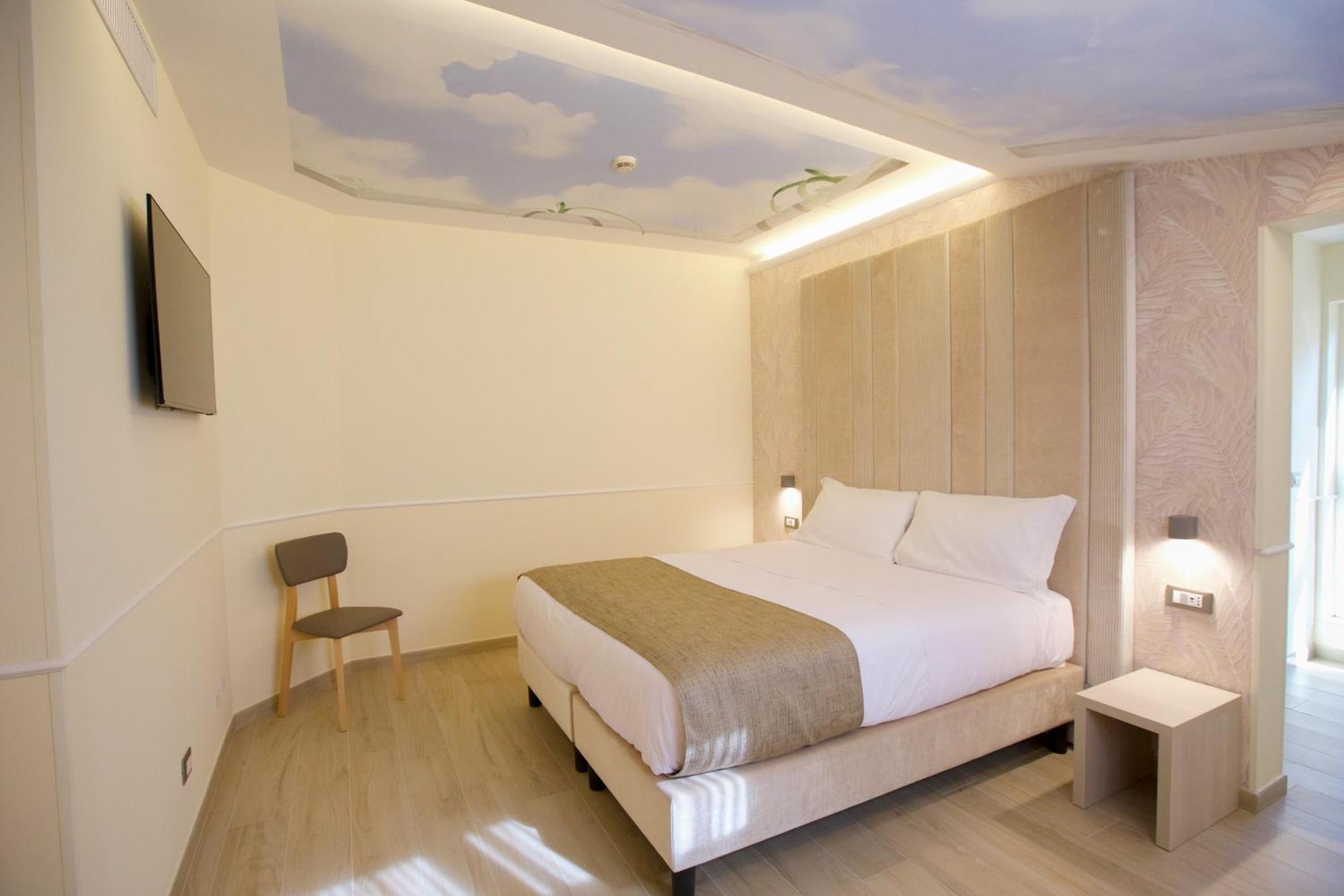 Suite with Terrace,1542556171:JPEG