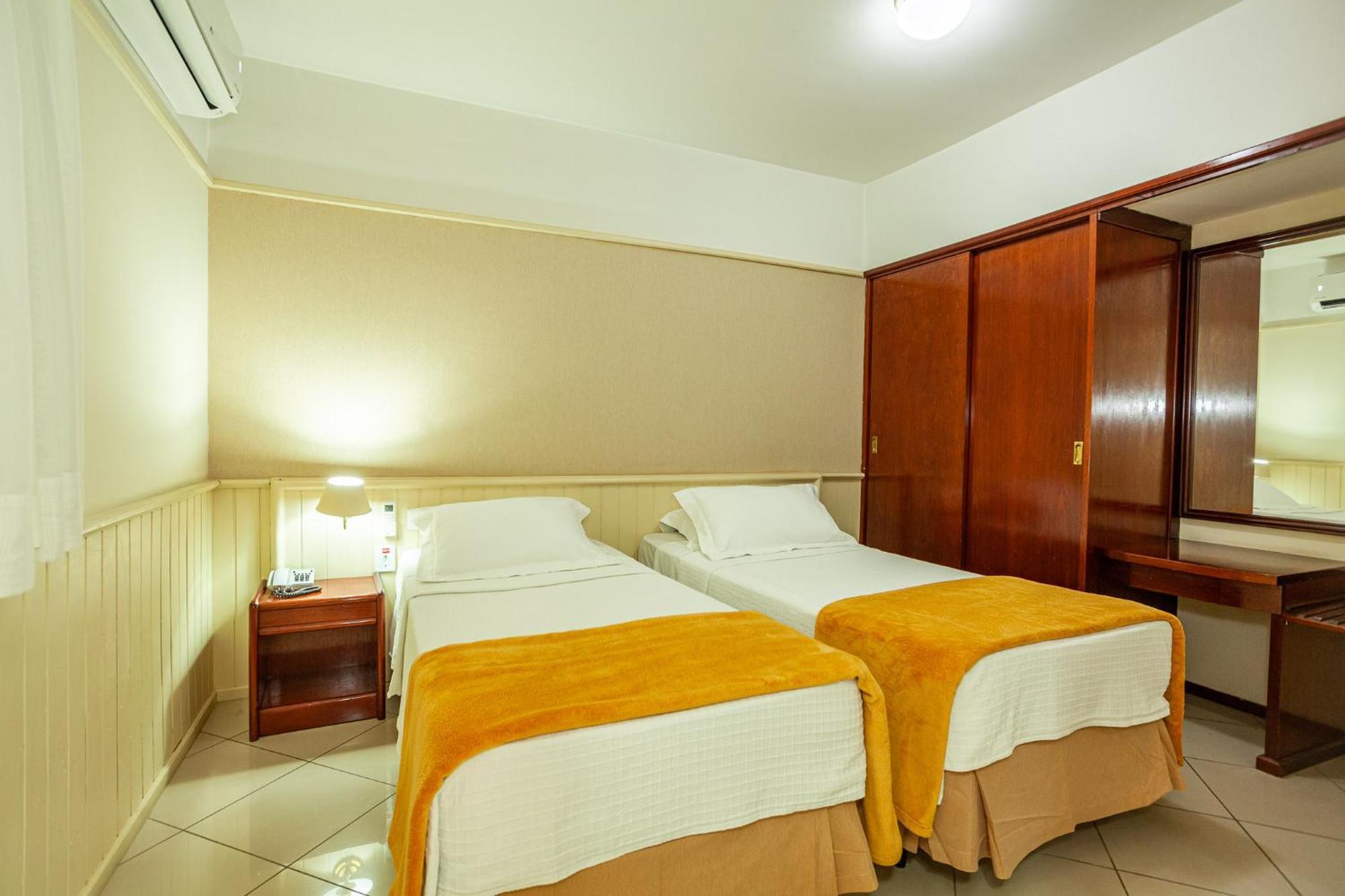 Quarto Standard com 2 Camas de Solteiro