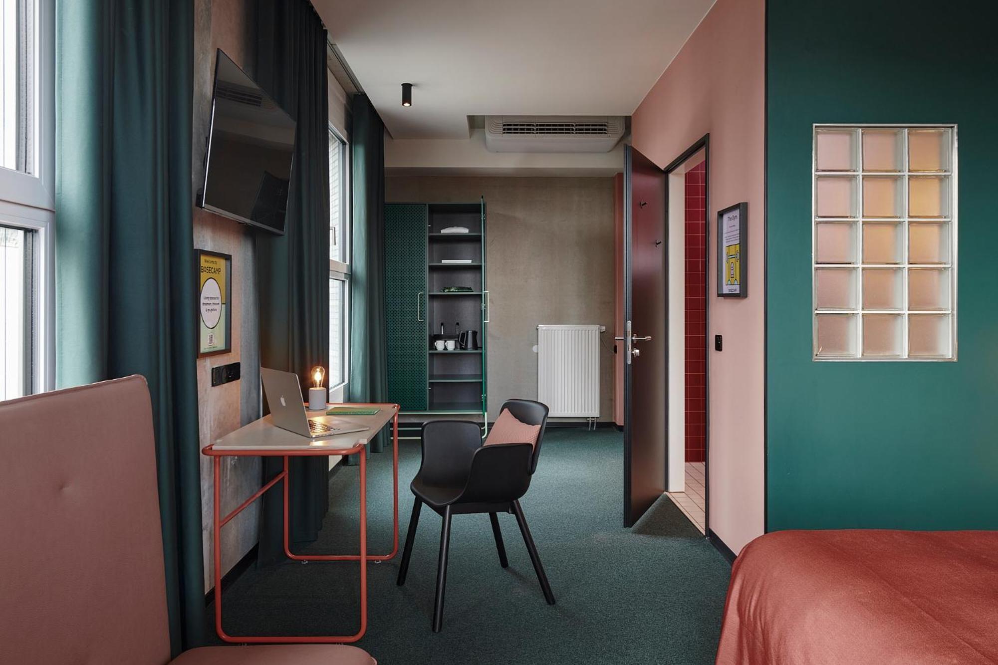 Large Double Room
