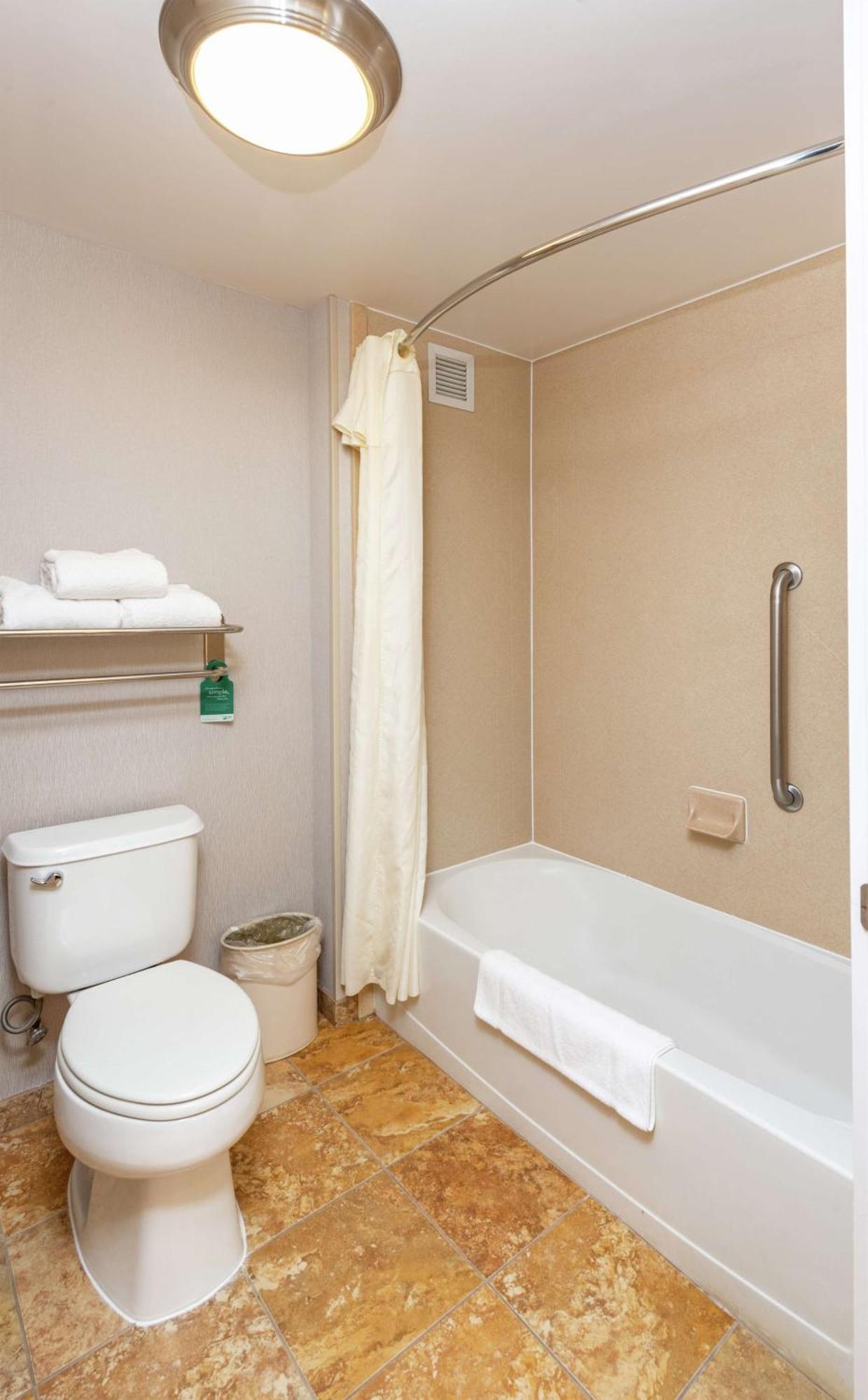 One-Bedroom King Suite - Non-Smoking