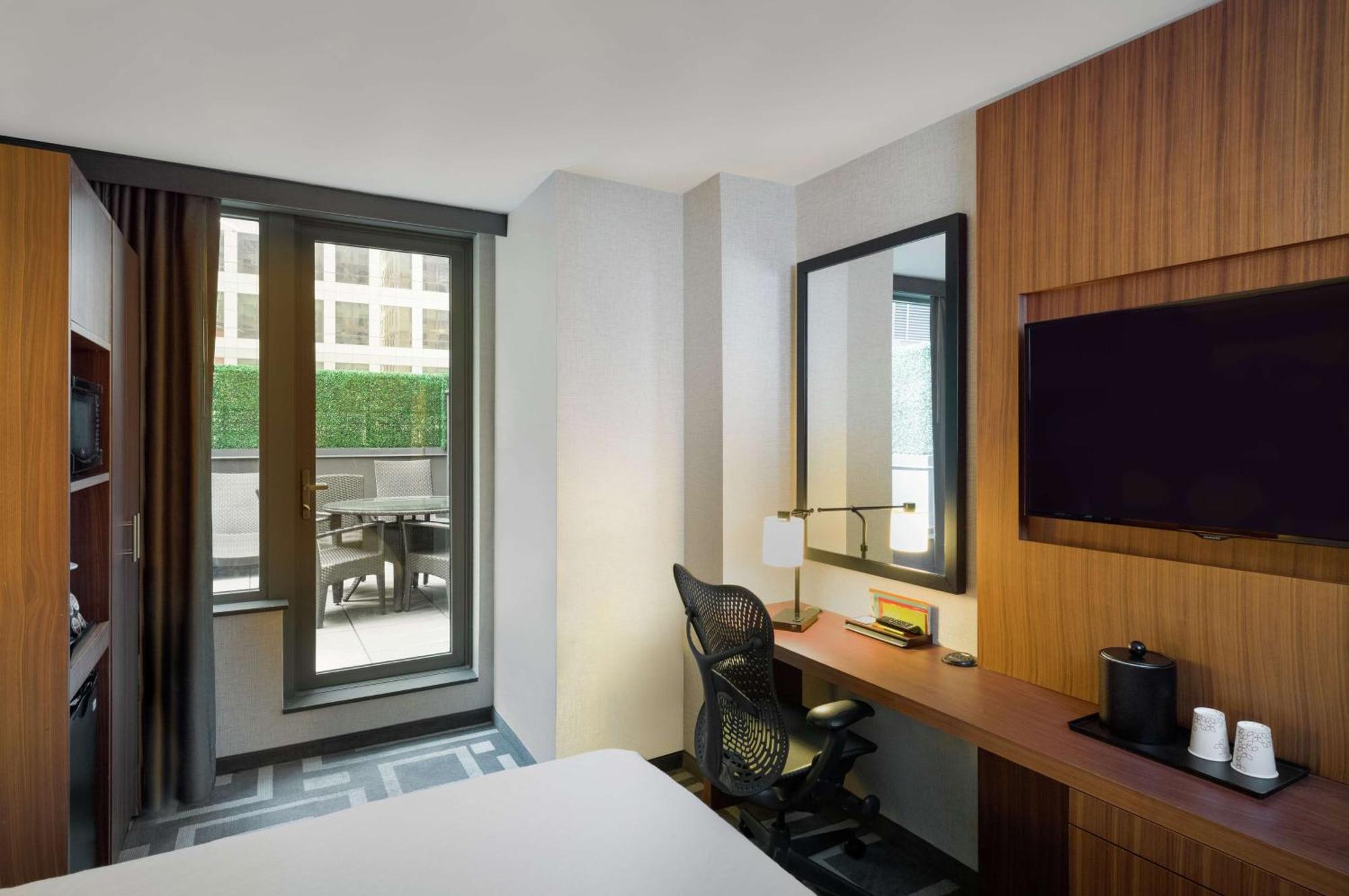 Deluxe King Room Terrace