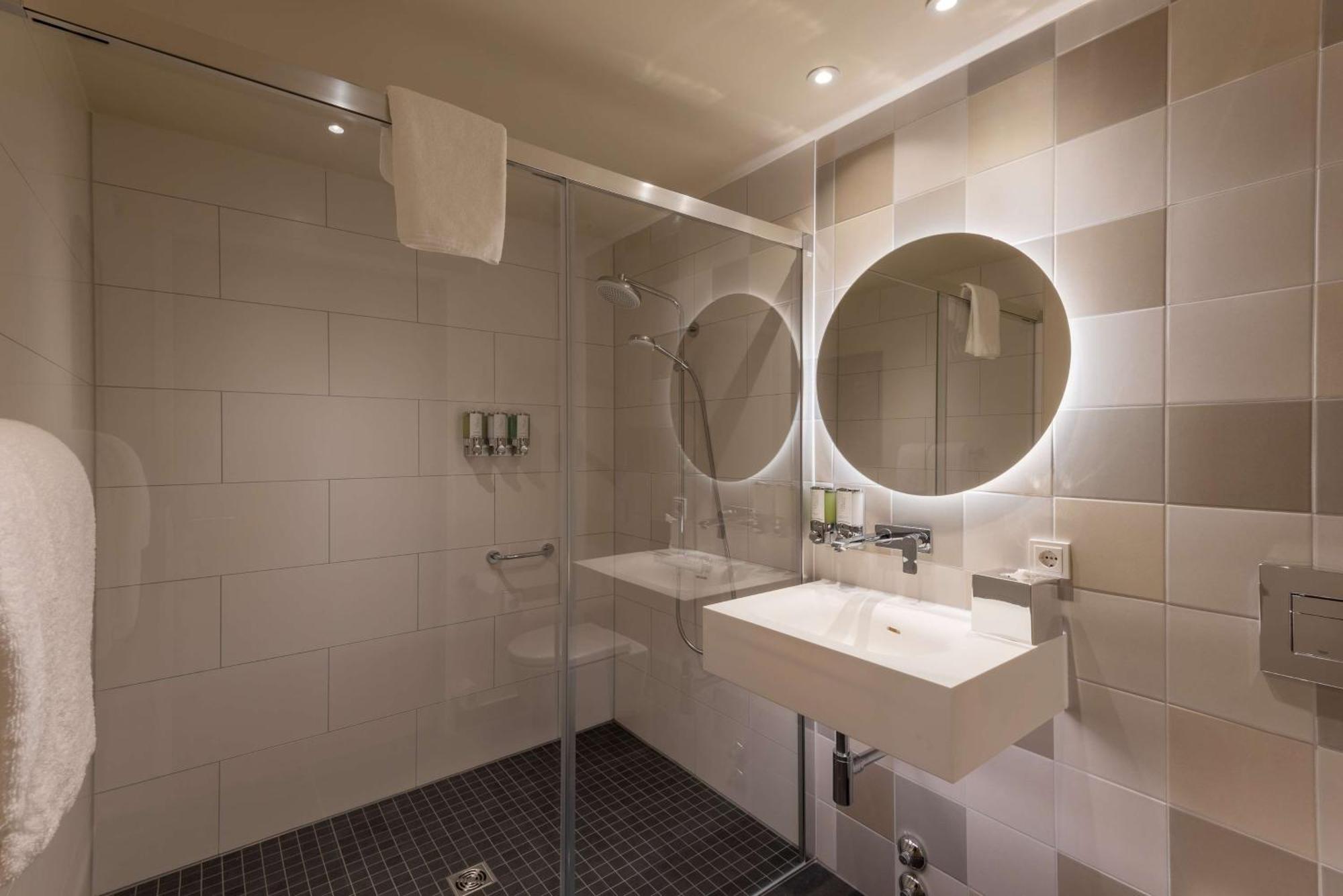 King Room Mobility Accessible