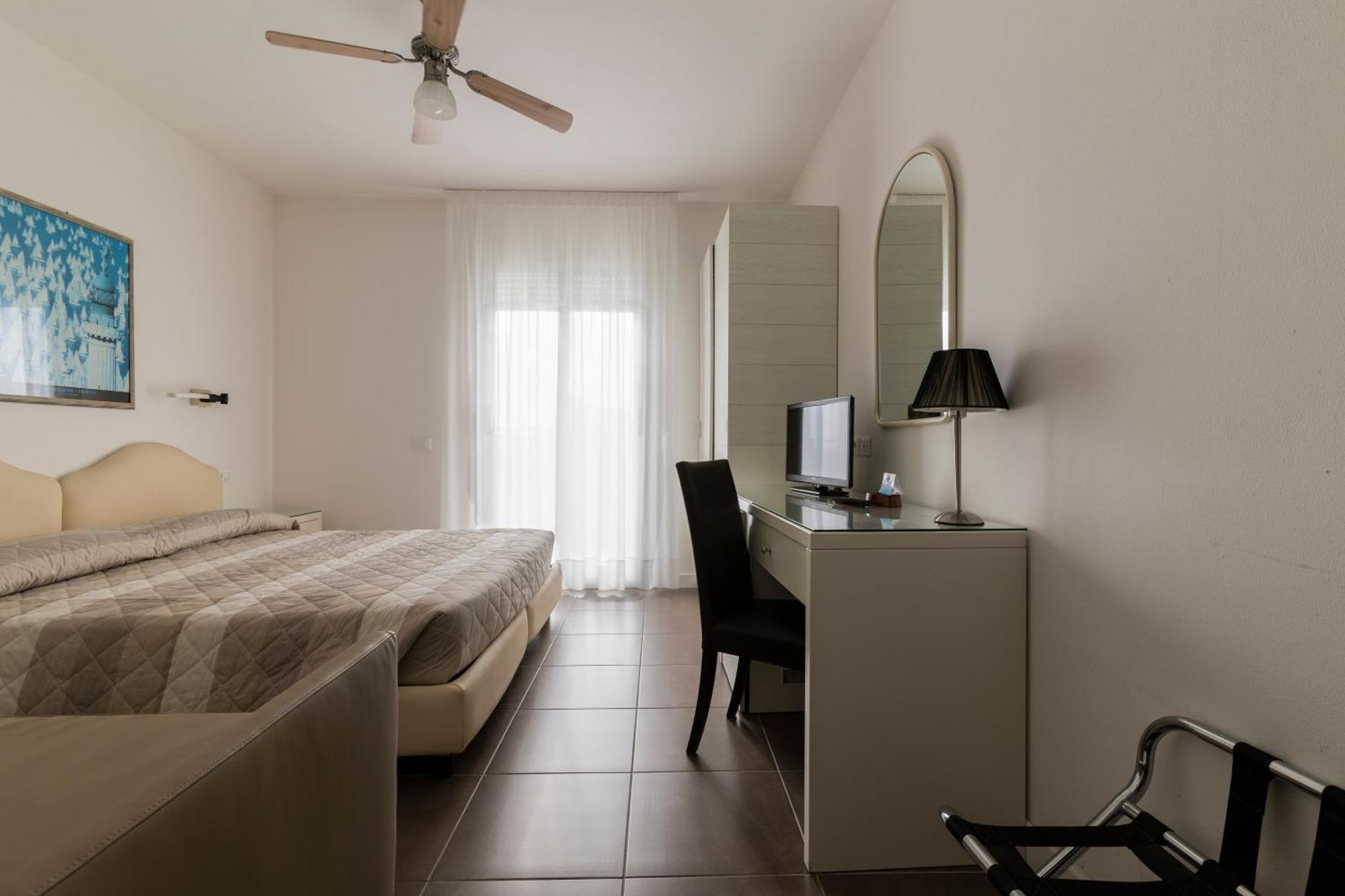 Superior Double Room,1553563969:JPEG