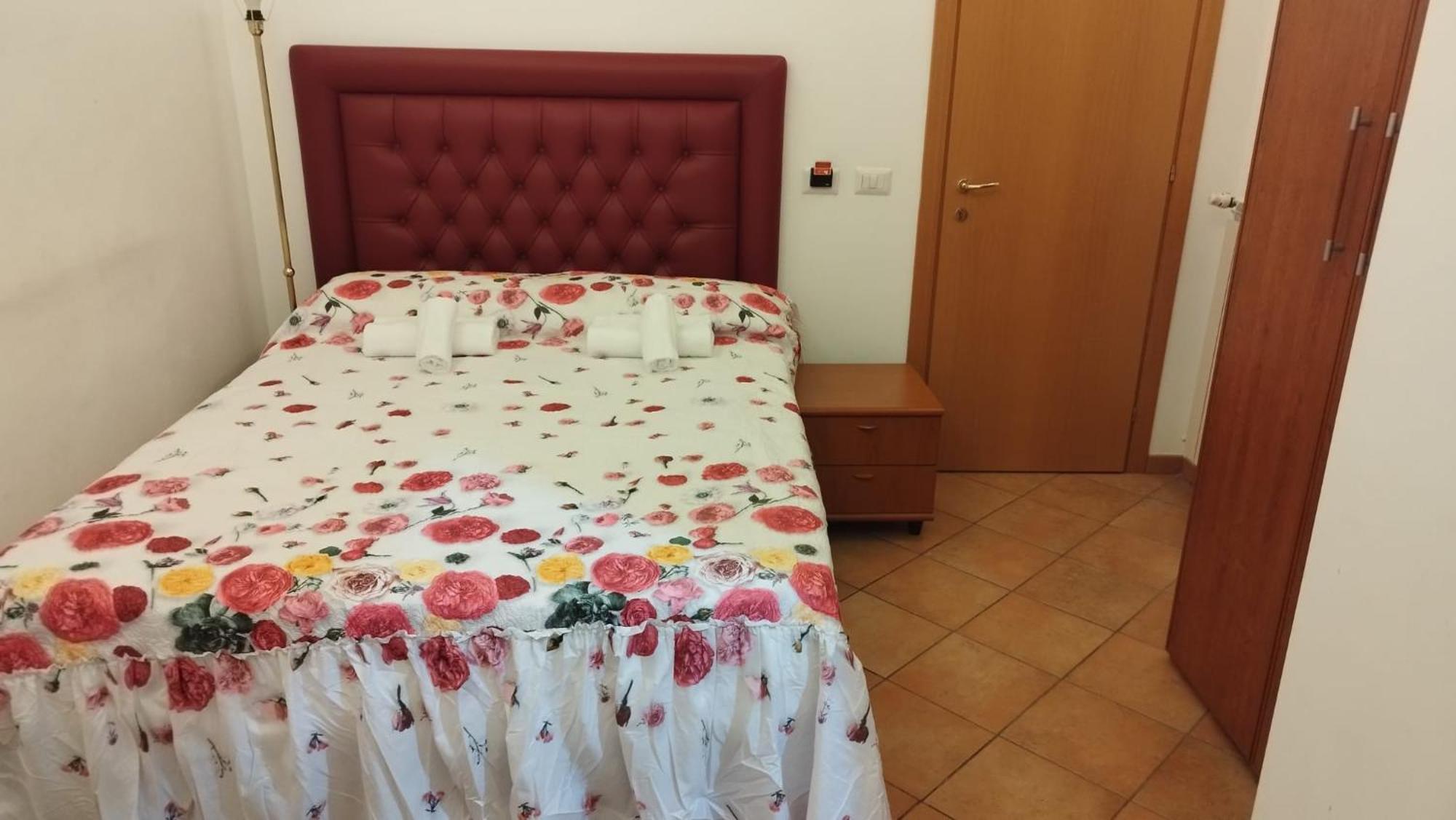 Budget Single Room,1591619496:JPEG