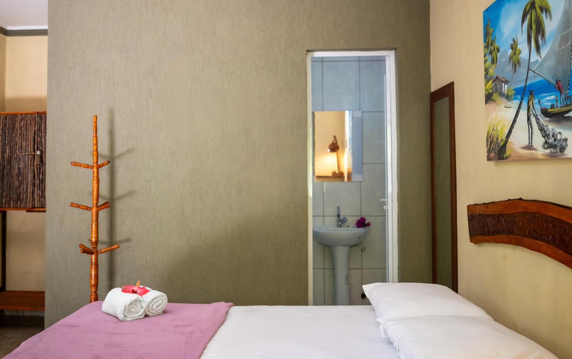 Triple Room,1556777524:JPEG