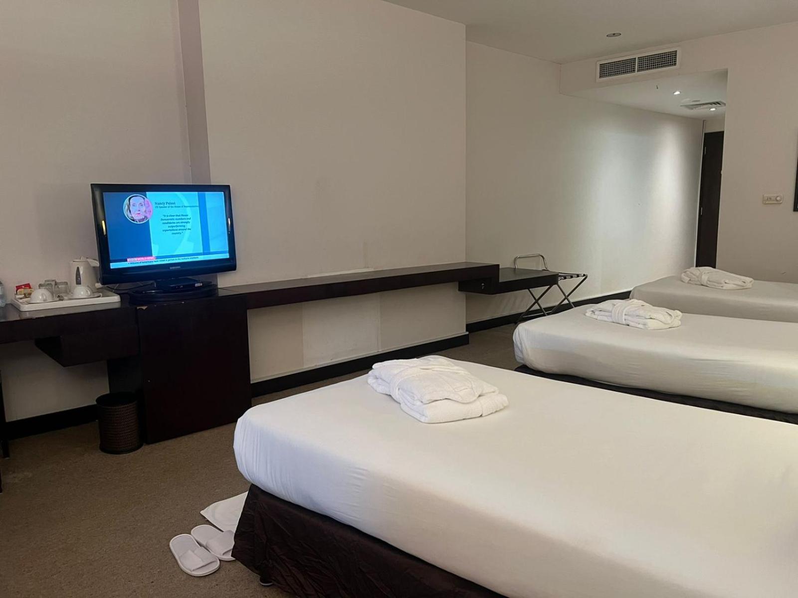 Triple Room