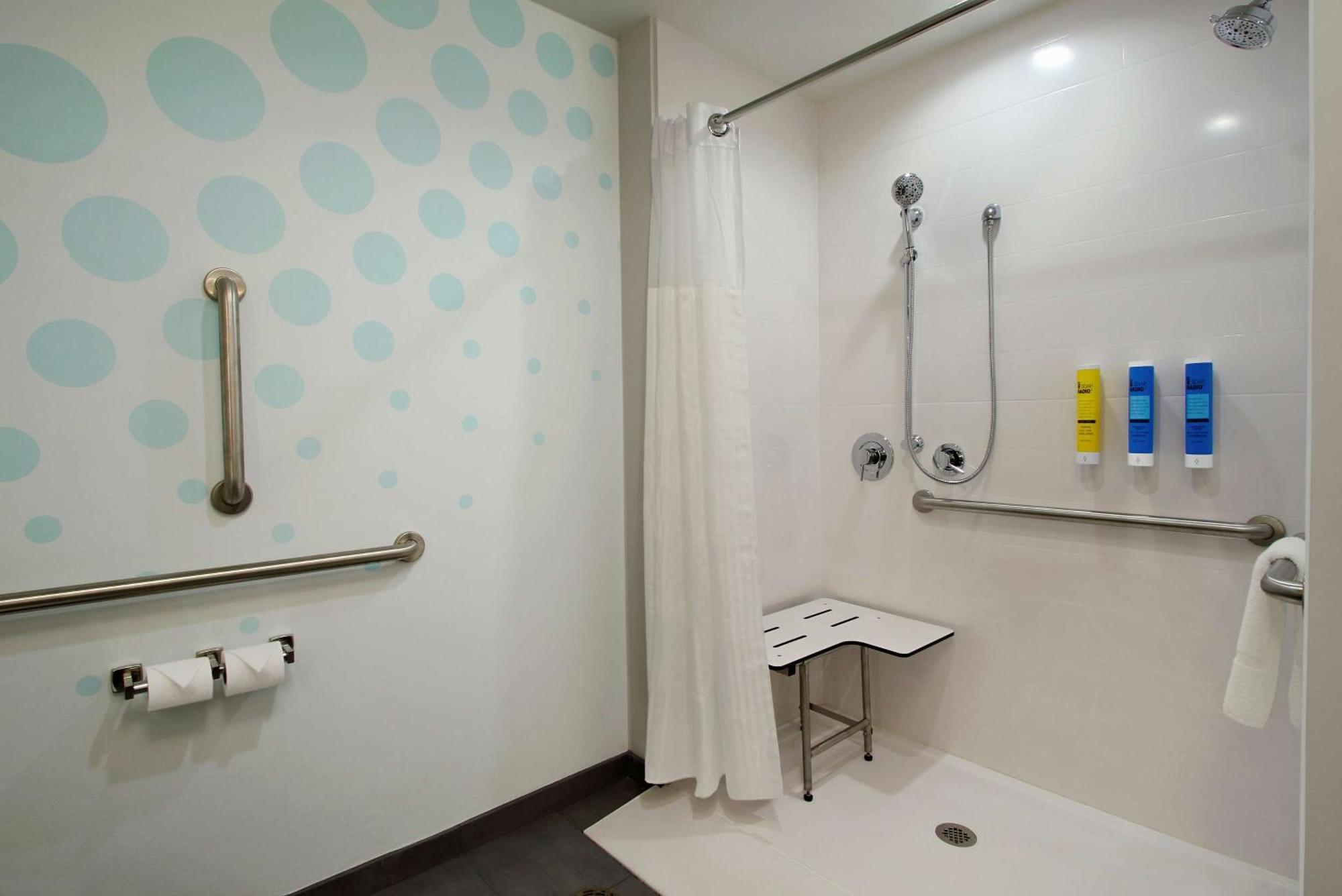 King Room with Roll-In Shower - Mobility and Hearing Access