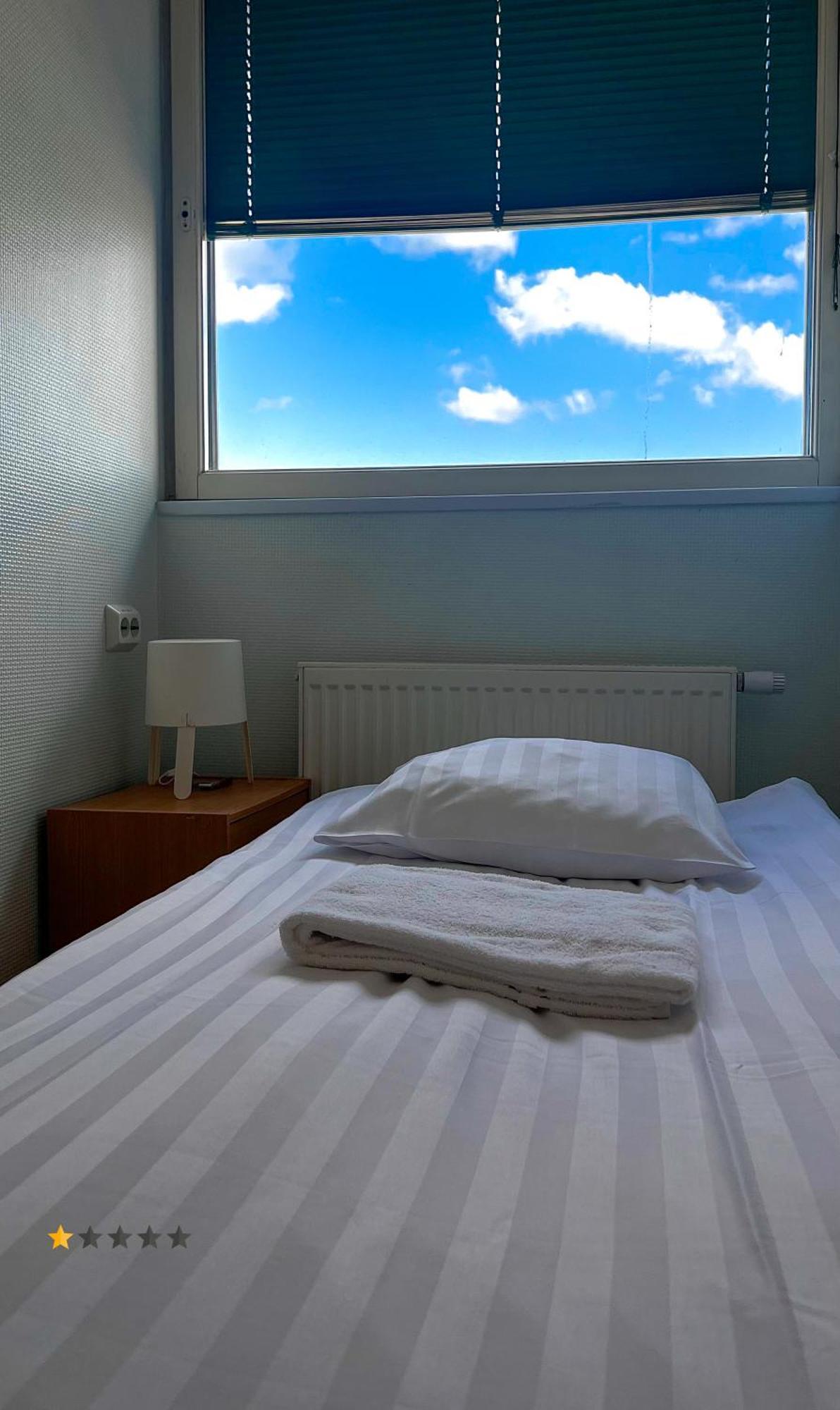 Single Room,1557503287:JPEG