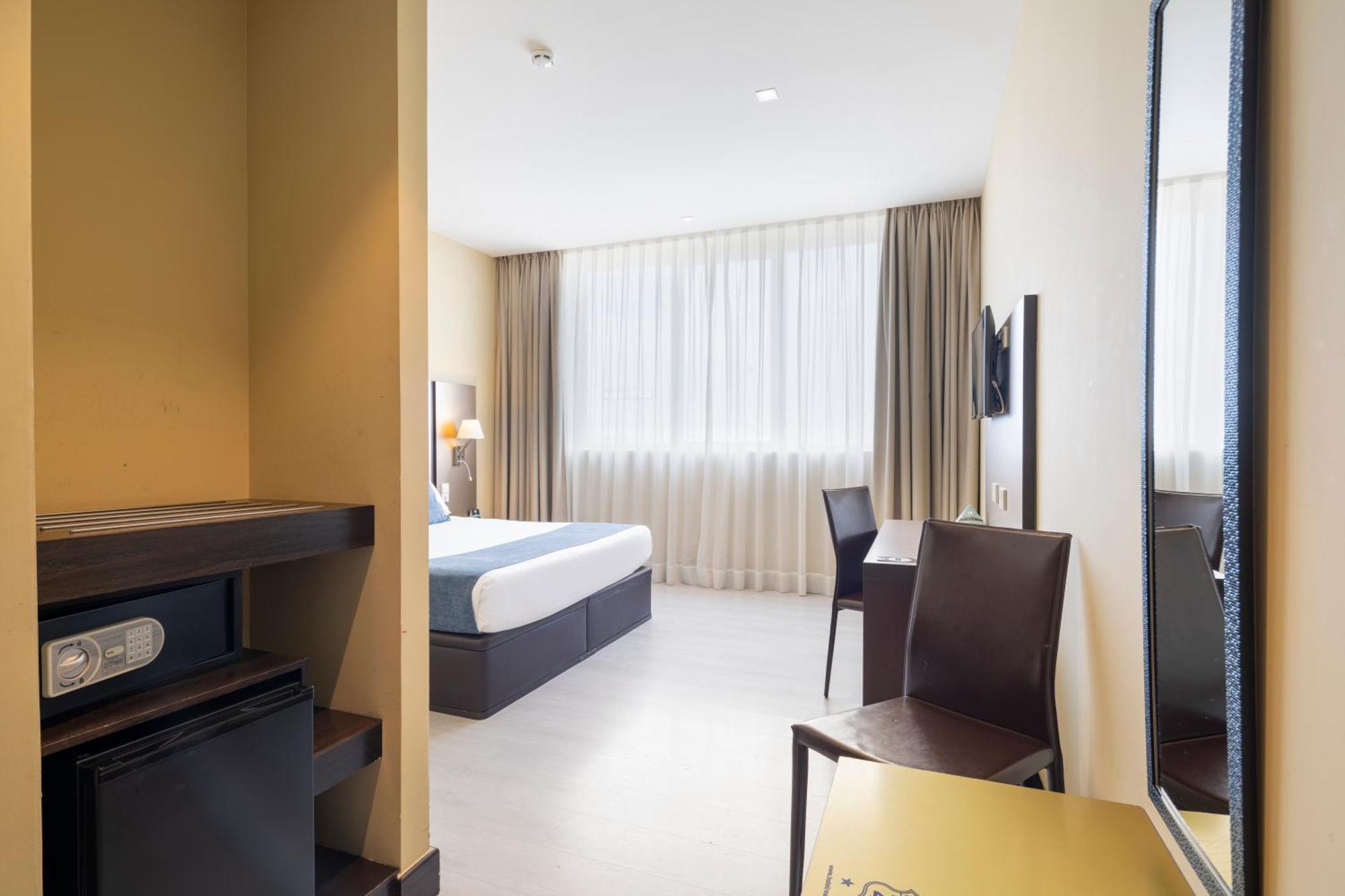 Double Room,1557975268:JPEG