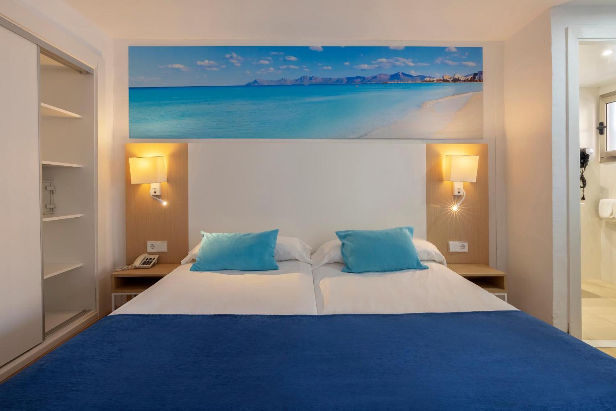 Twin Room Side Sea View