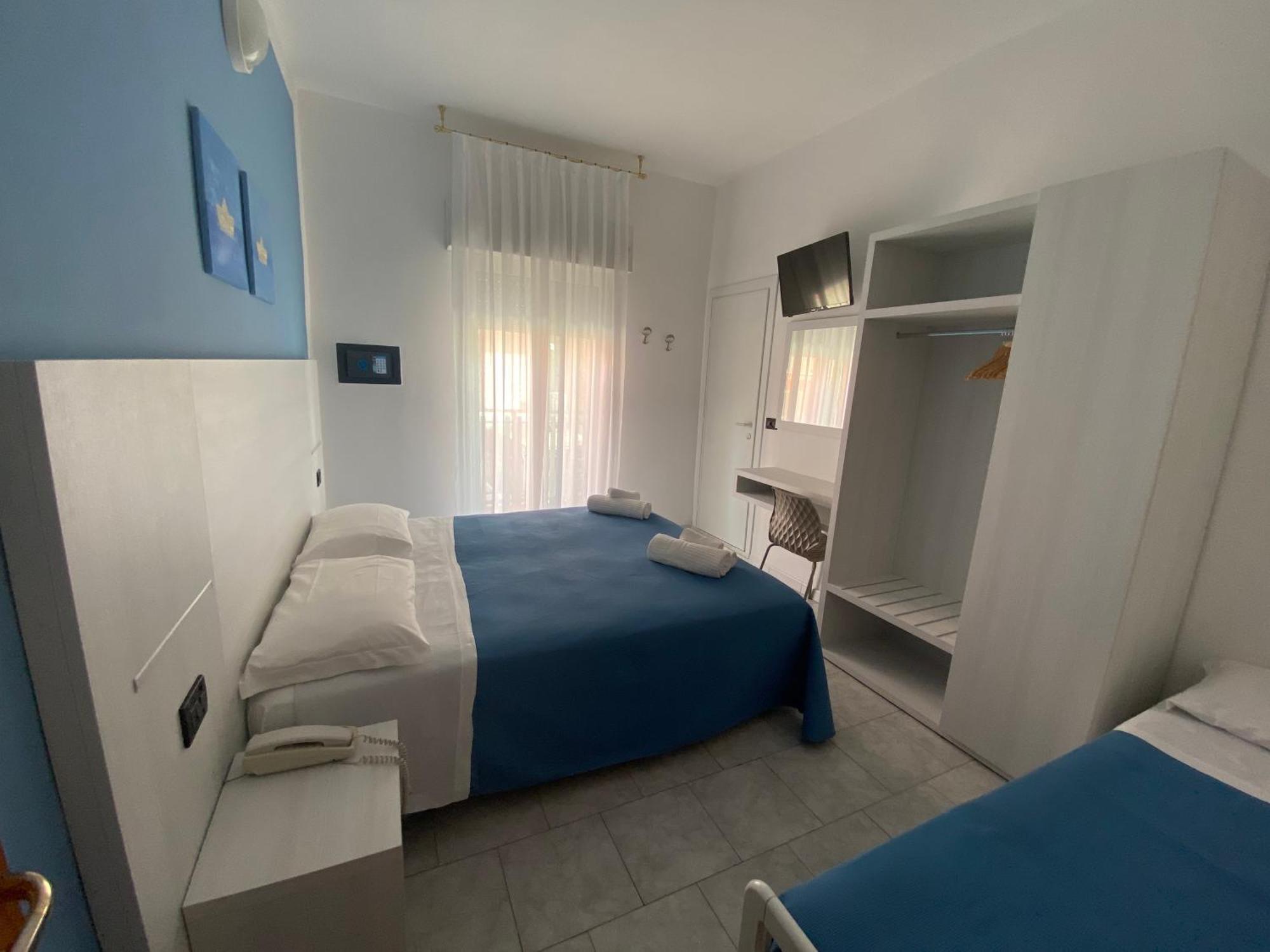 Triple Room Balcony