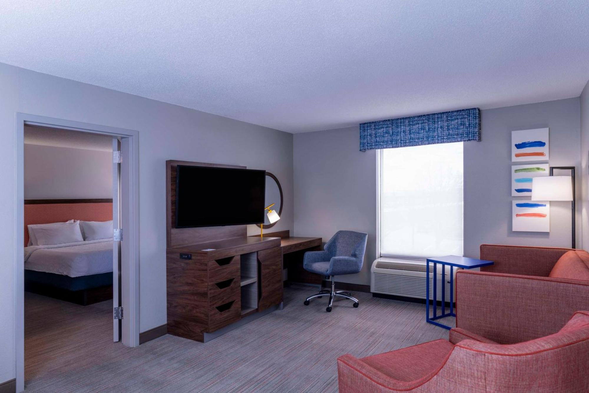 One-Bedroom Suite - Non-Smoking
