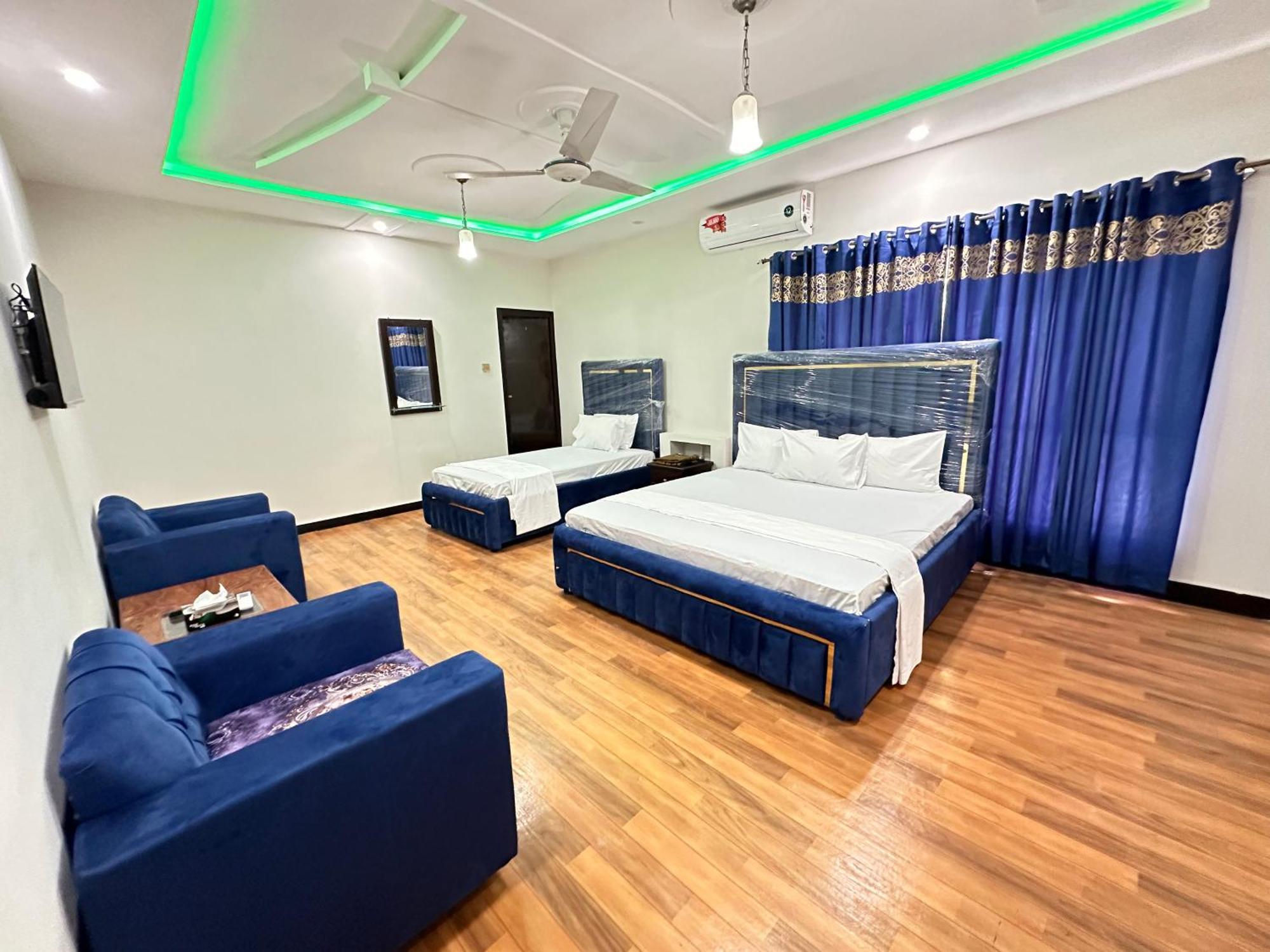 Deluxe Triple Room