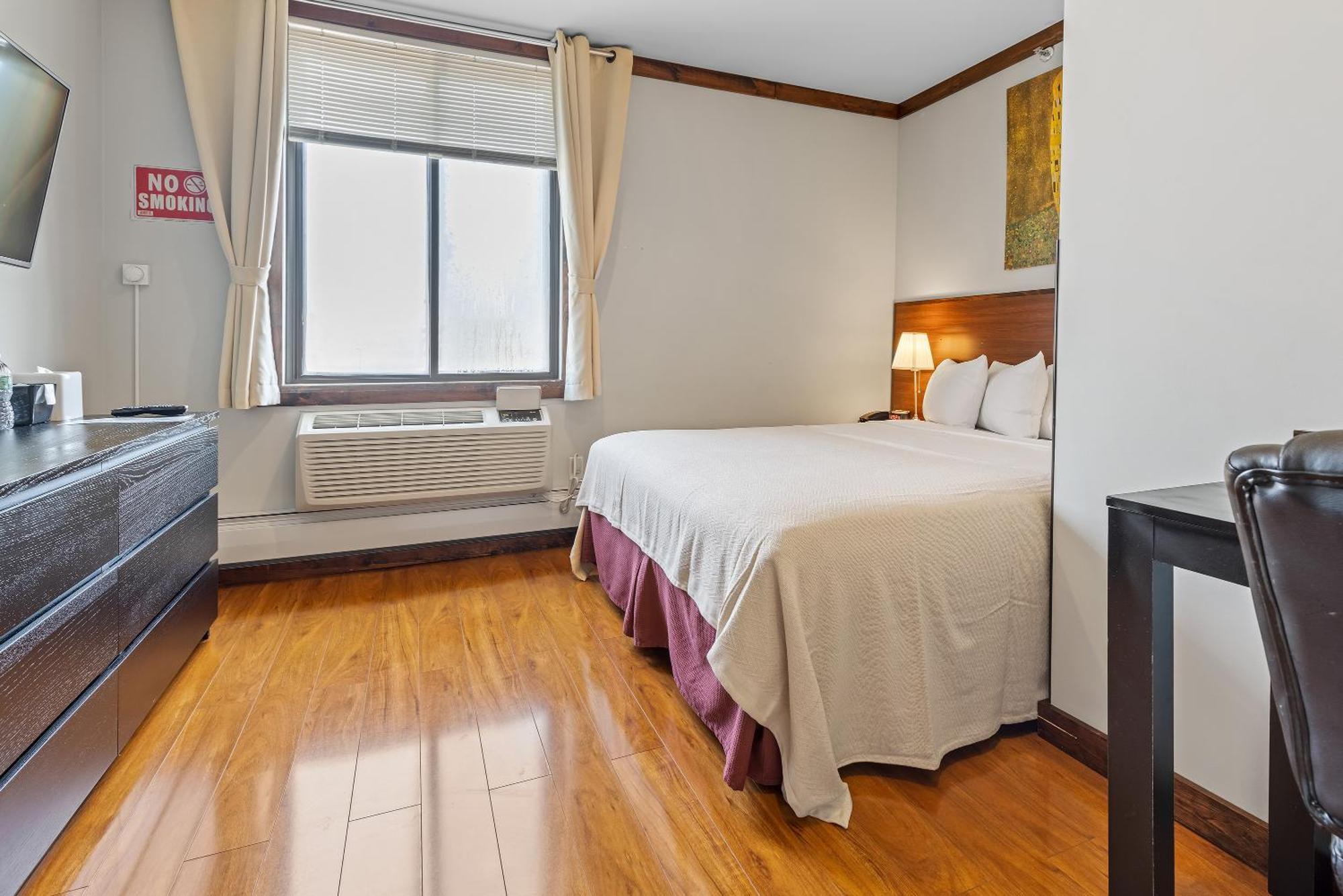 Queen Room Disability Access
