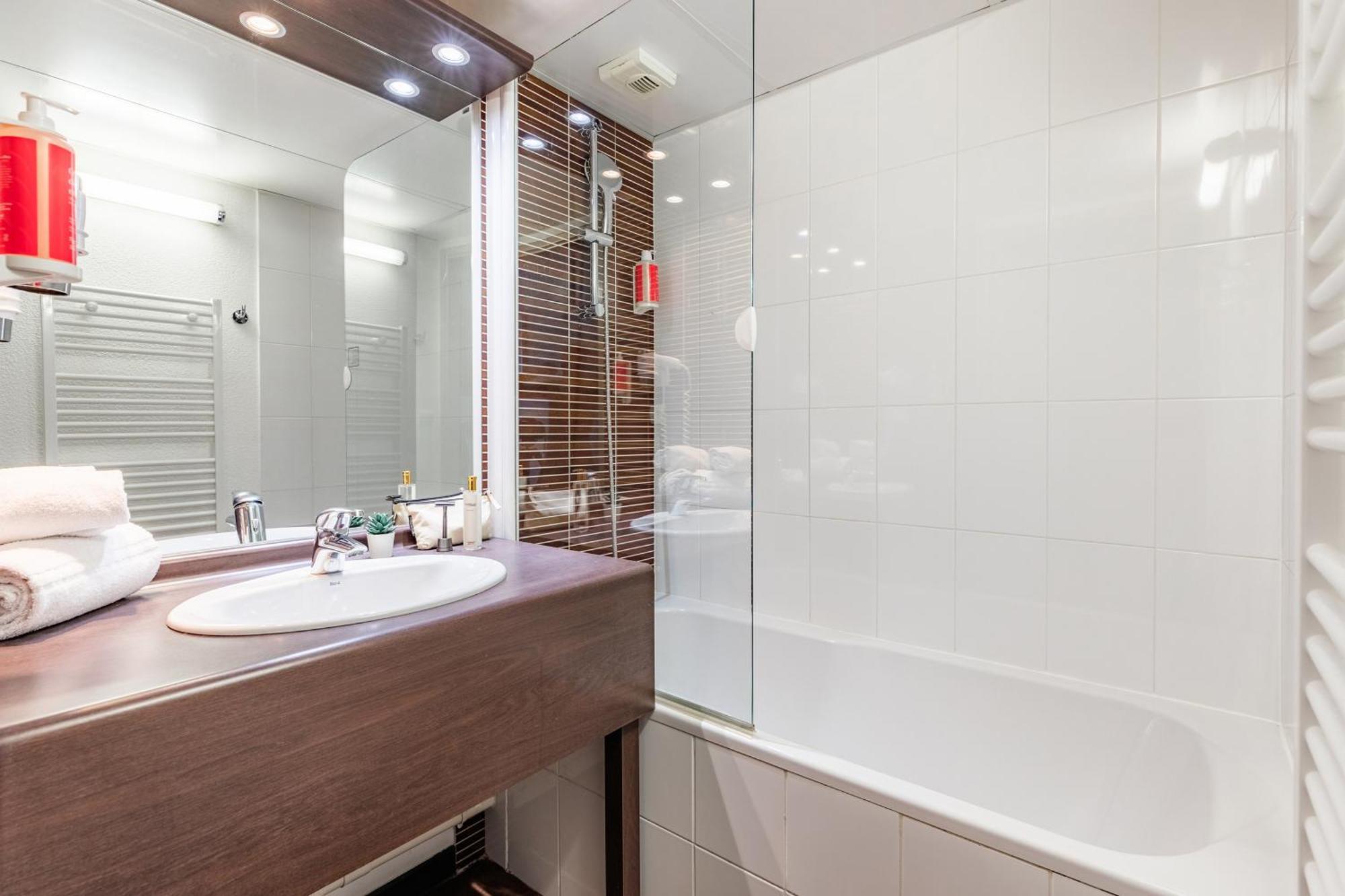 One Bedroom Apartment