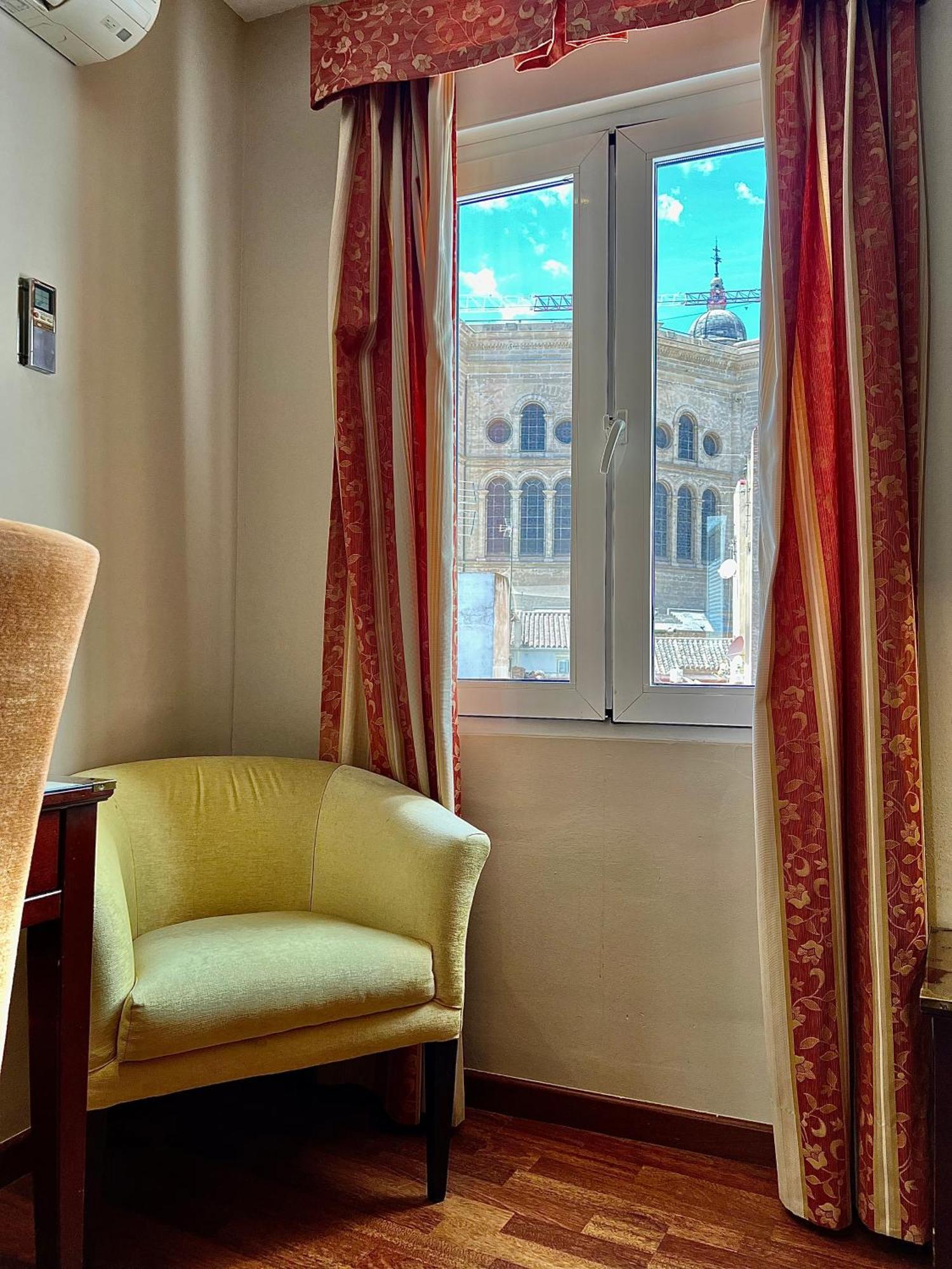Budget Twin Room
