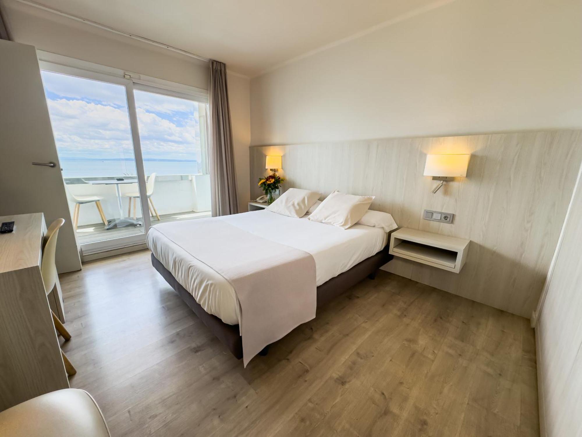 Deluxe Doppel-/Zweibettzimmer mit Meerblick