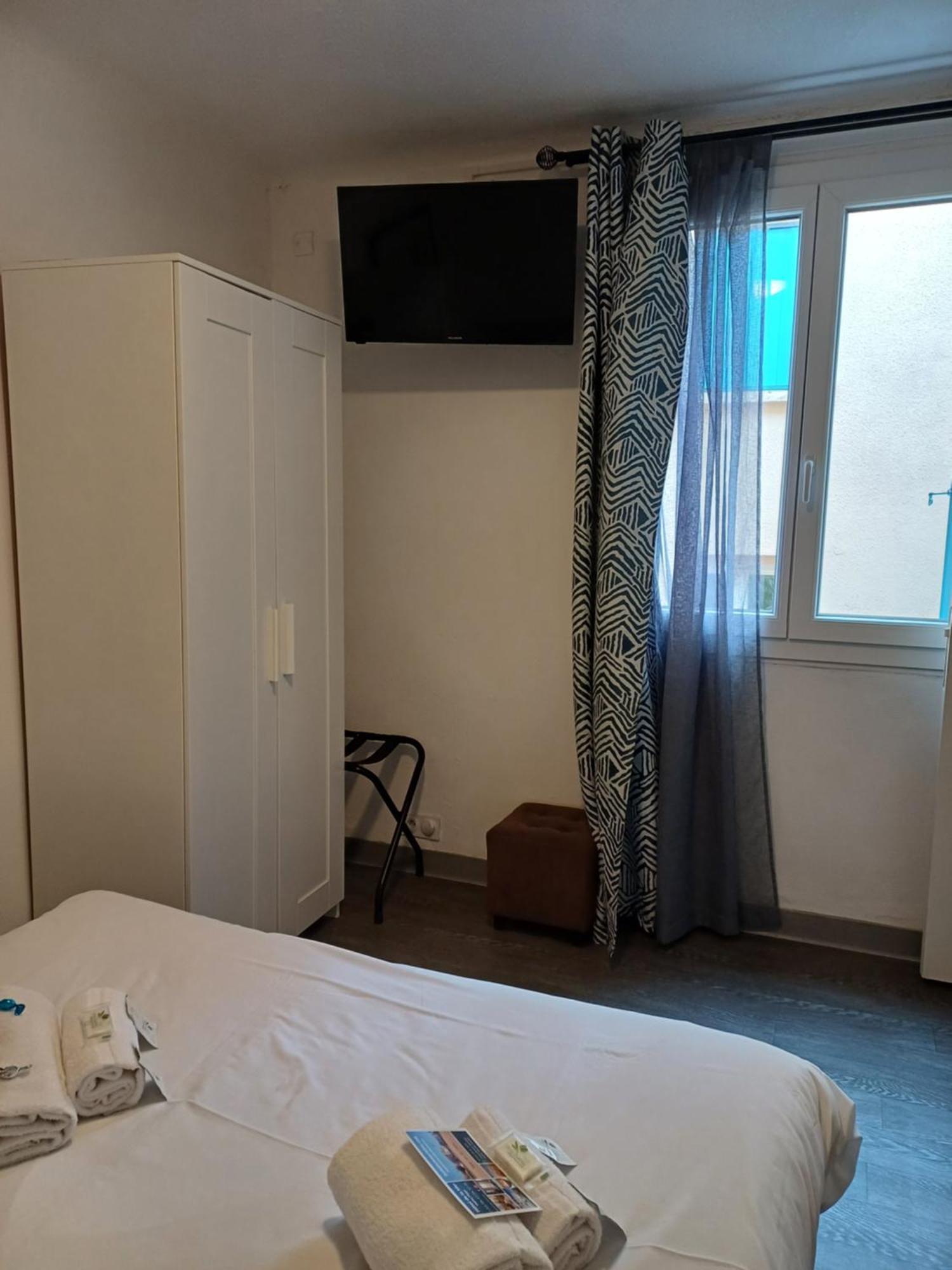 Economy Plus Double Room Patio View