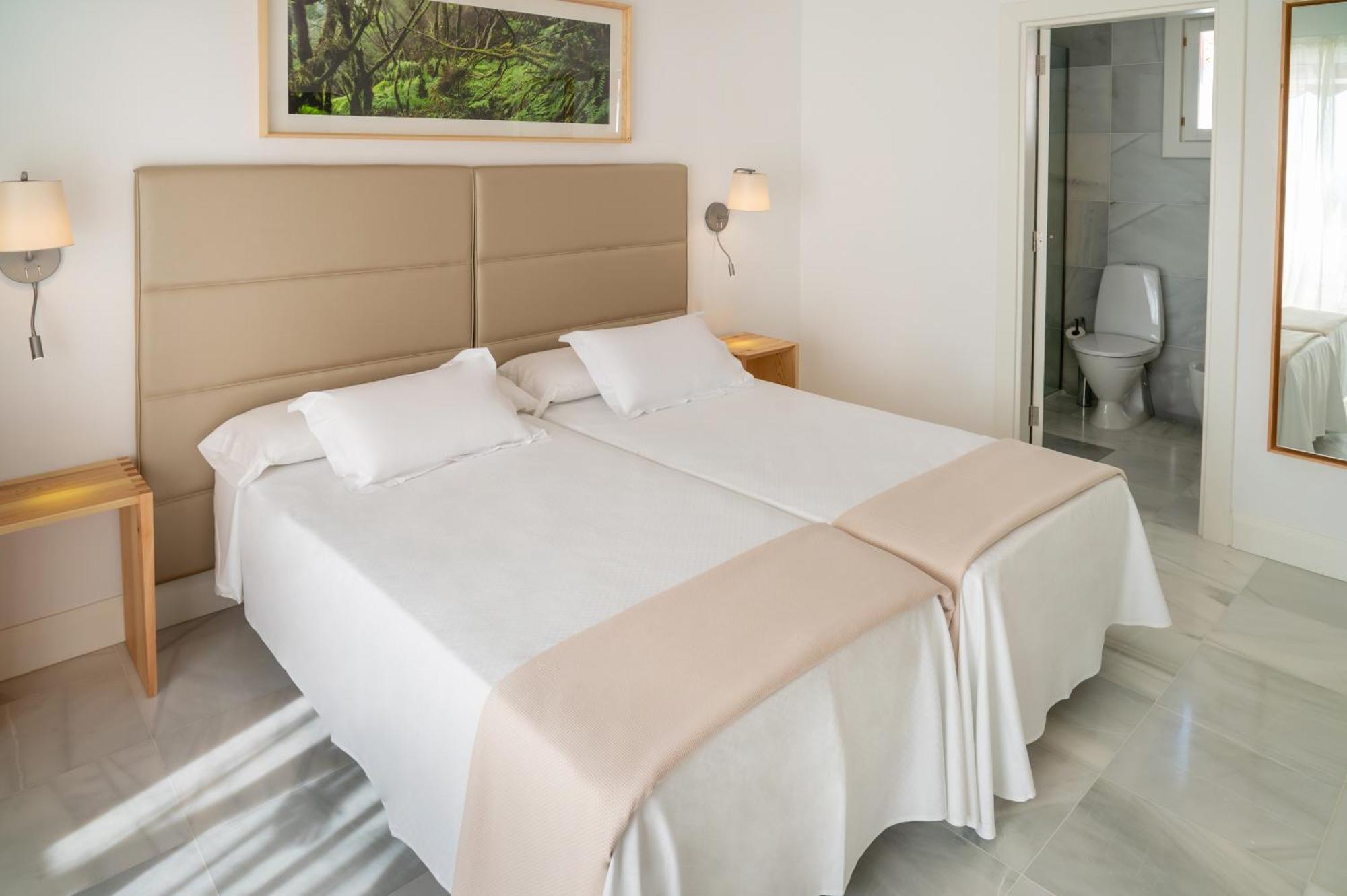 One-Bedroom Superior Apartment Ocean View