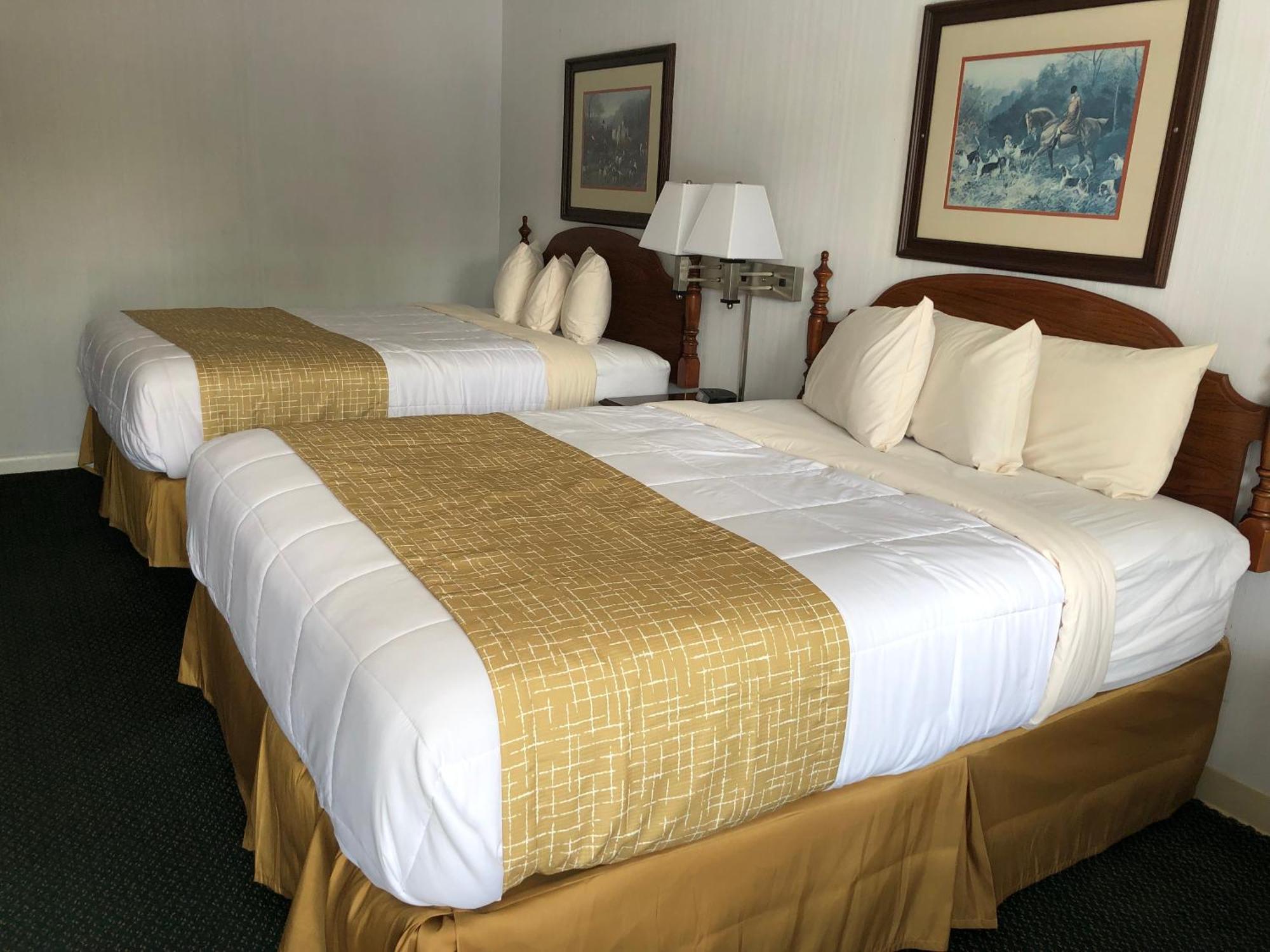 Queen Room Two Queen Beds Non-Smoking