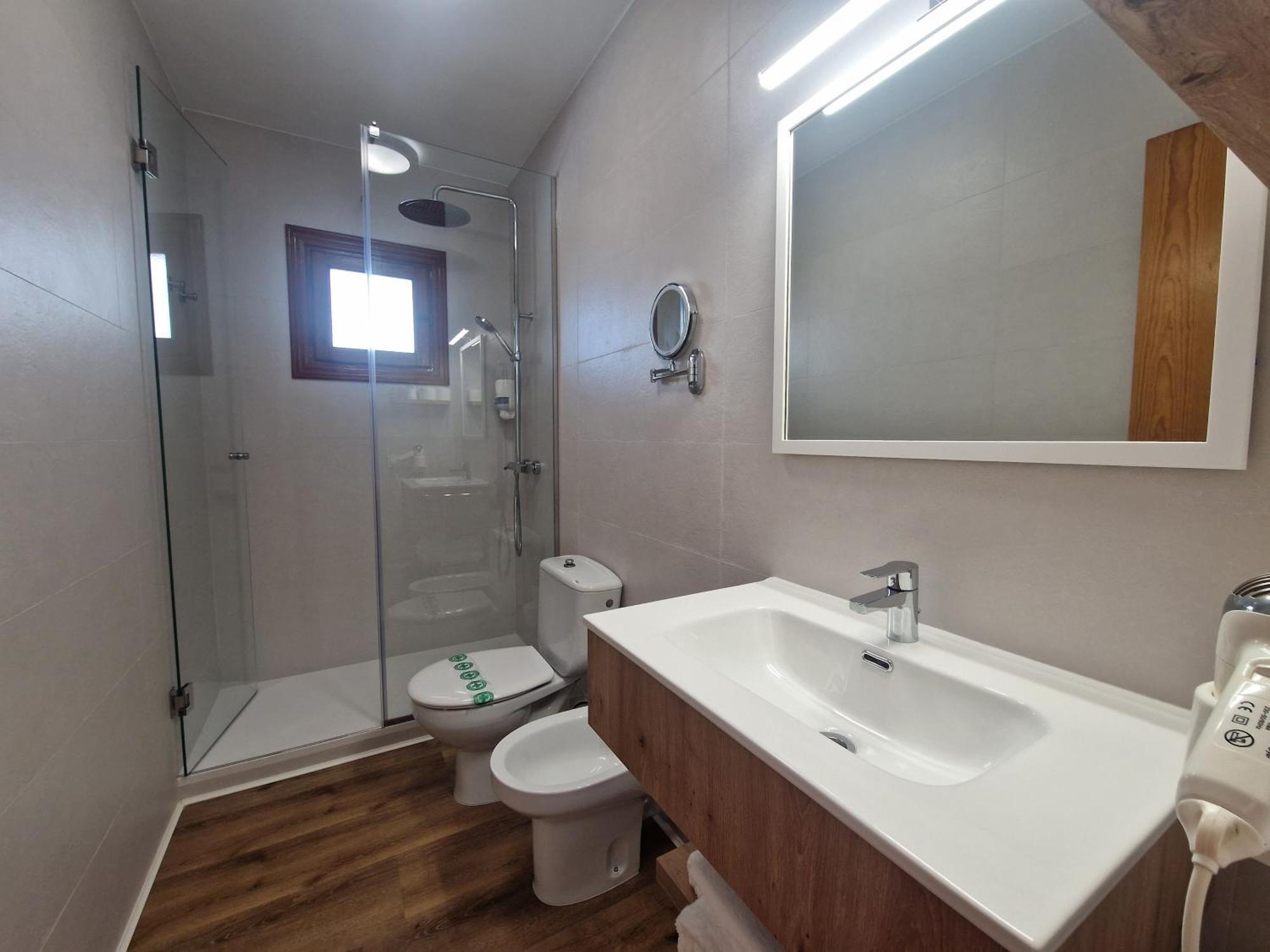 Chambre Double Deluxe avec Balcon - Vue sur Mer